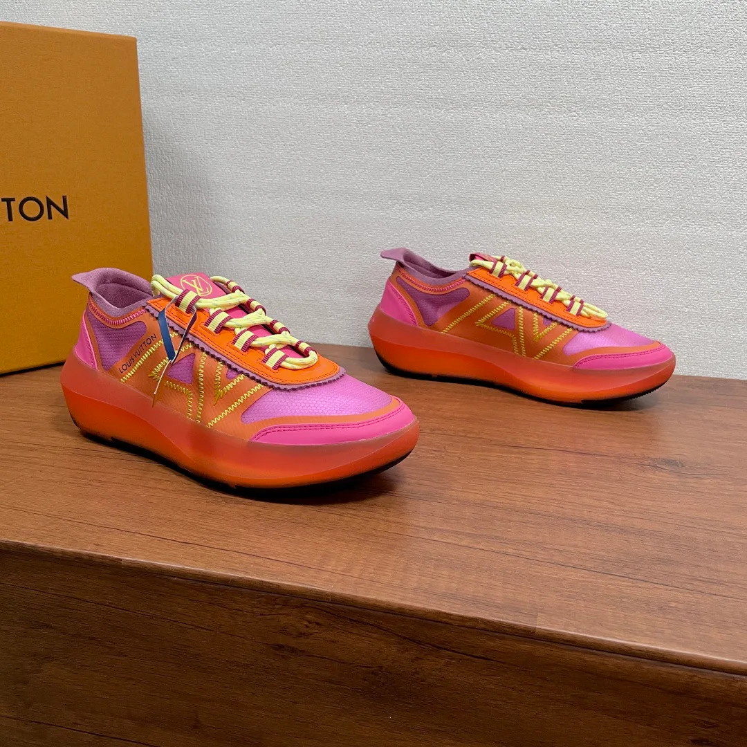 Кроссовки Женские Louis Vuitton 17542554