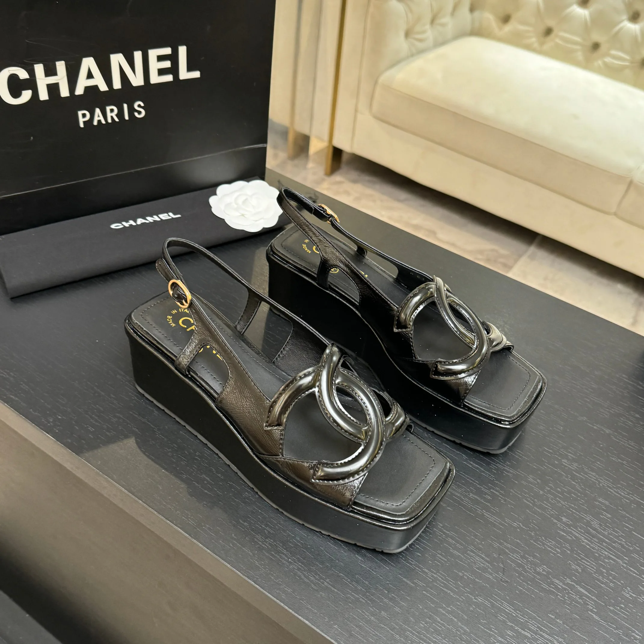 Босоножки Женские Chanel 18063120