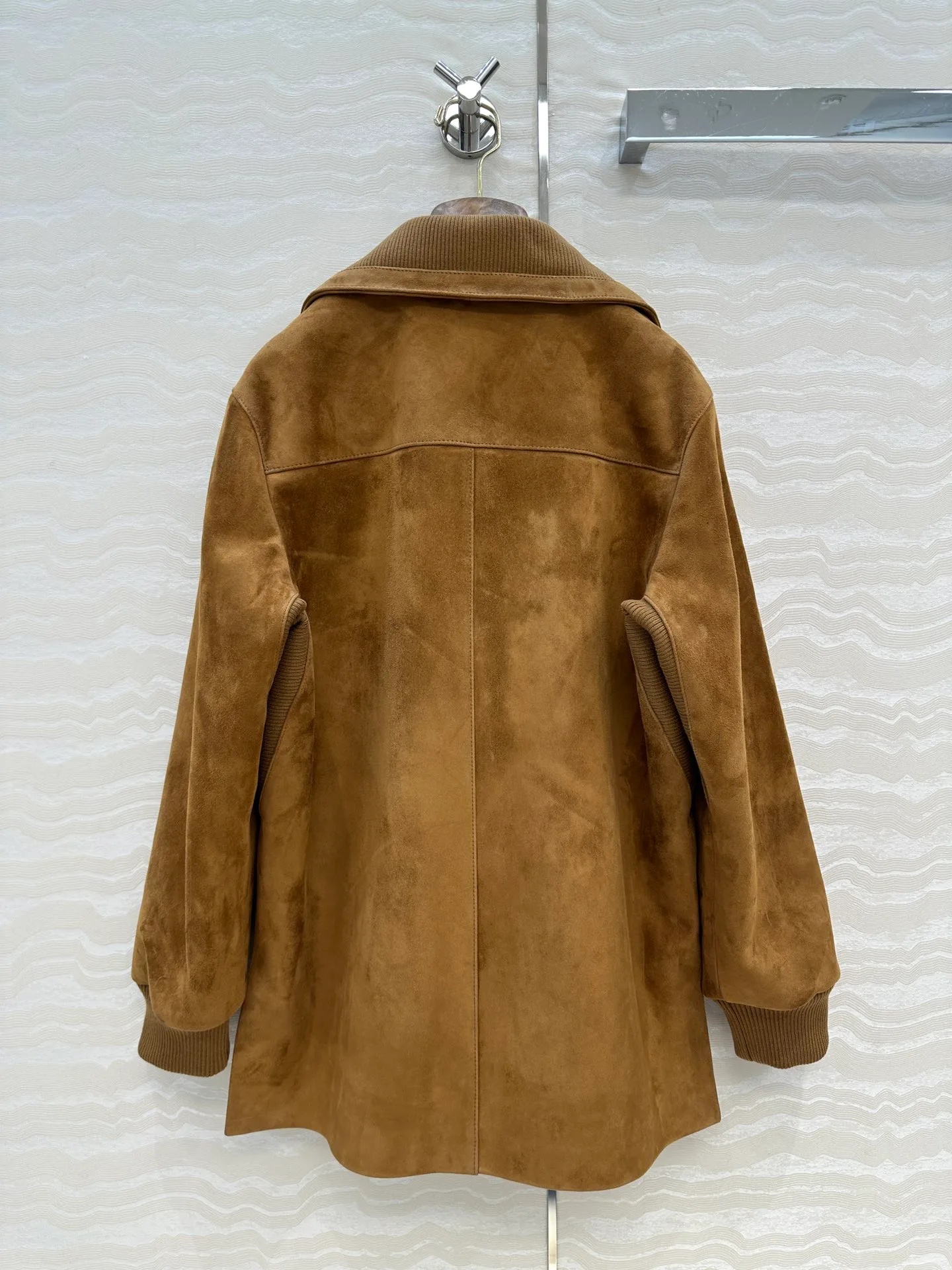 Кожаные Куртки И Дублёнки Женские Loro Piana 11600805