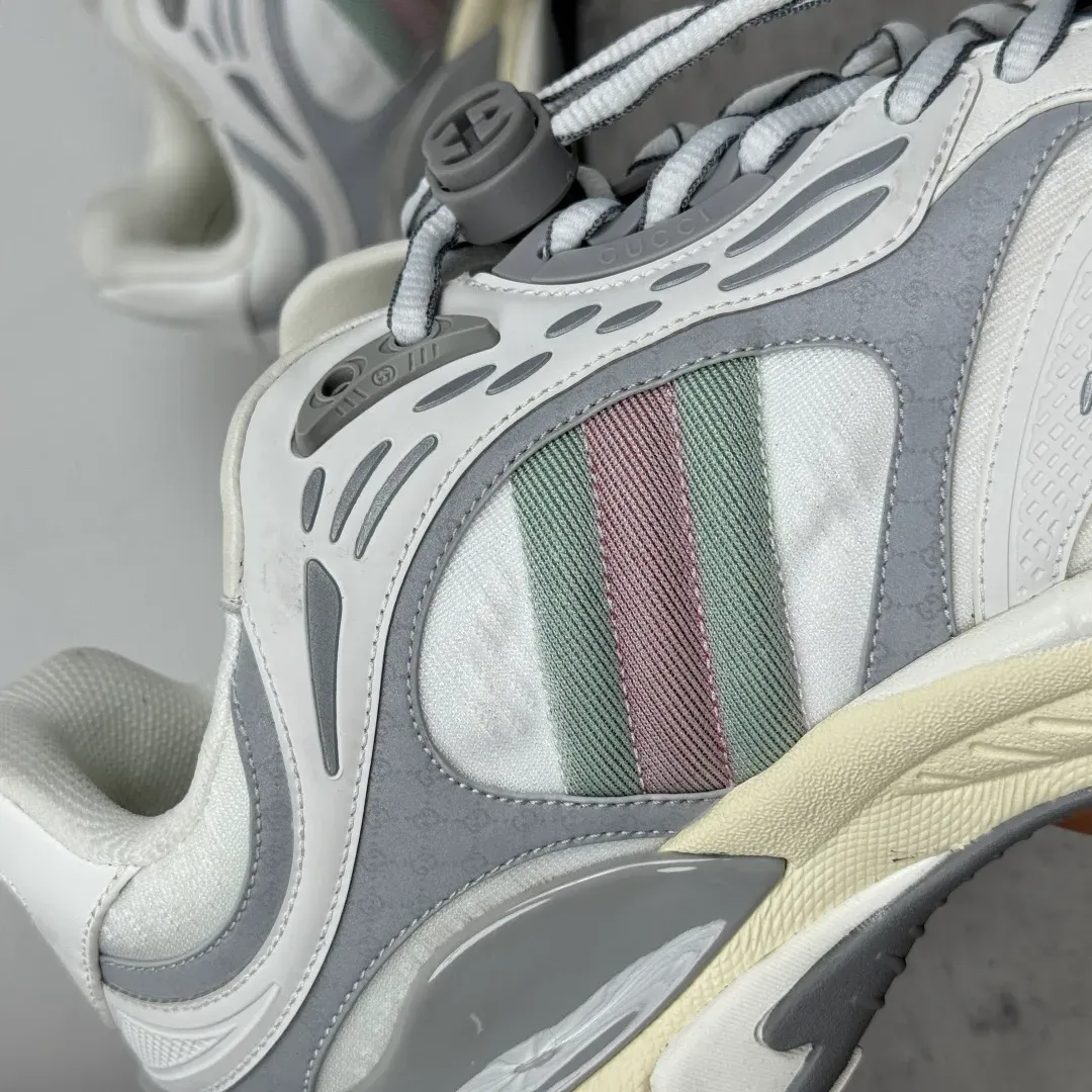 Кроссовки Женские Gucci 573212