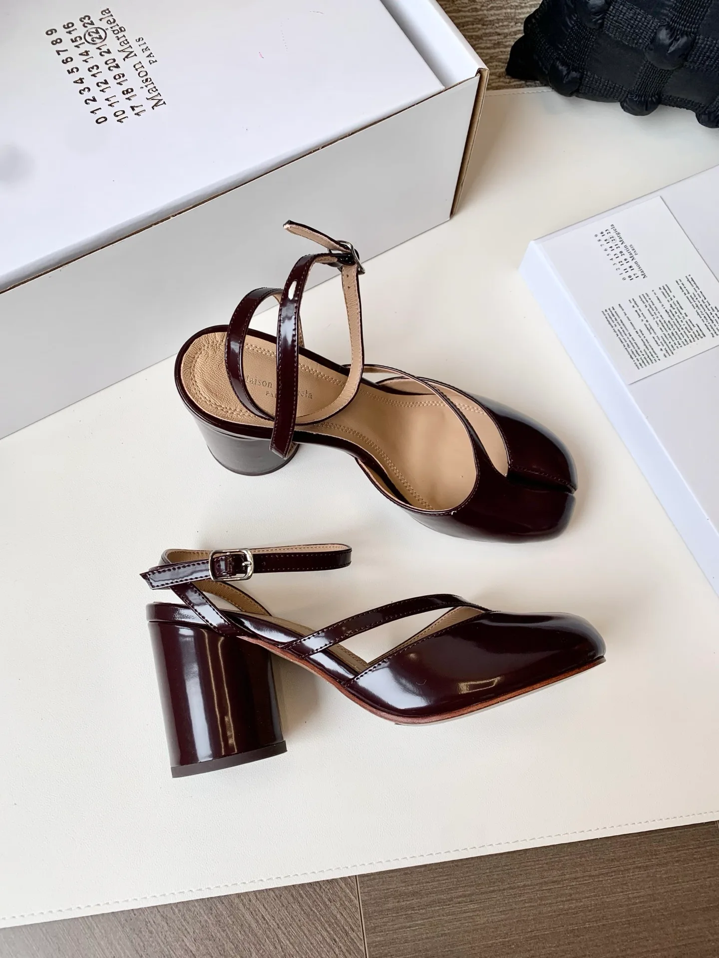 Босоножки Женские Maison Margiela 17628624