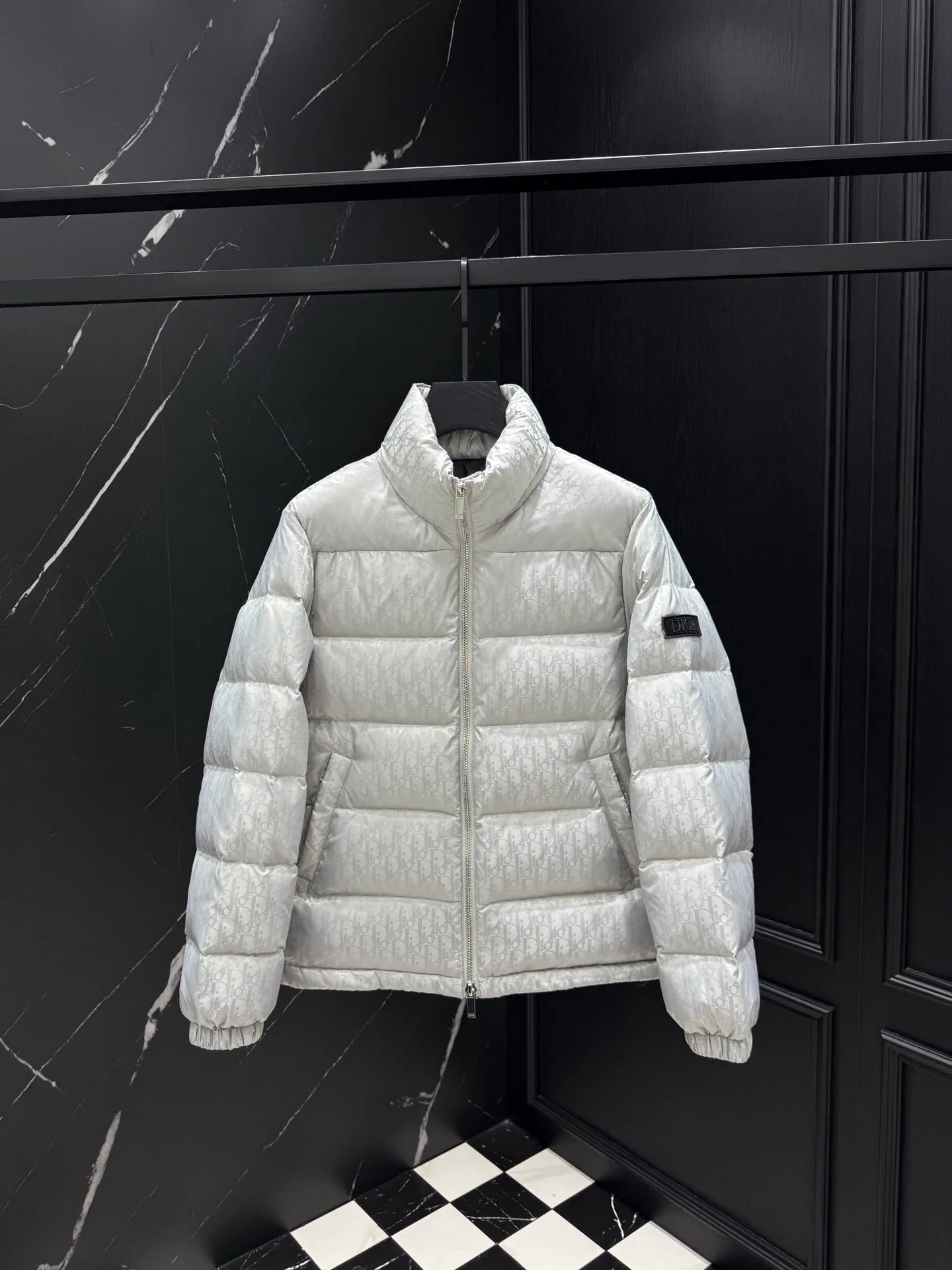 Куртки И Пуховики Женские Christian Dior 18129893