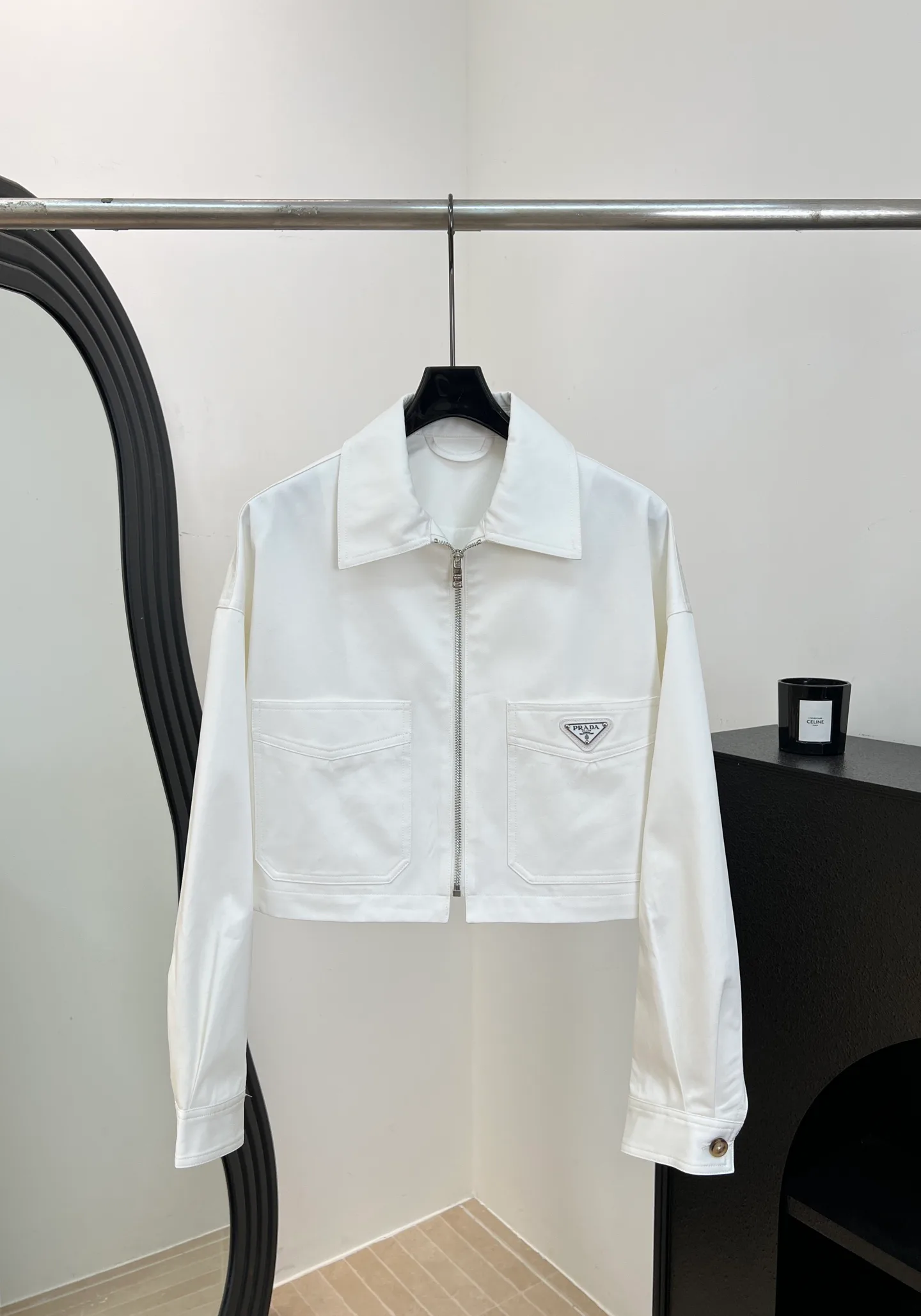 Куртки И Пуховики Женские Prada 18149664