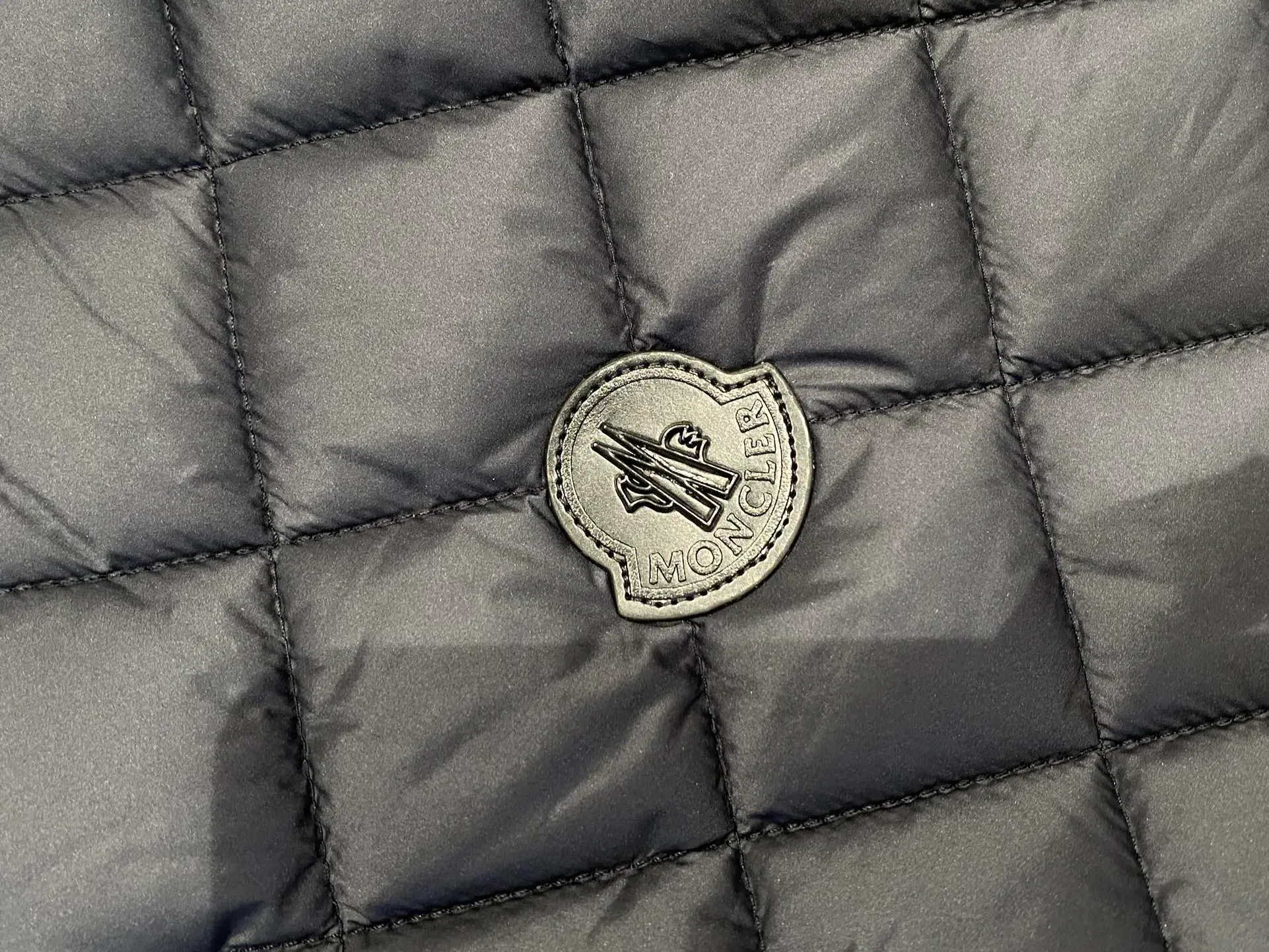 Жилеты Мужские Moncler 608712