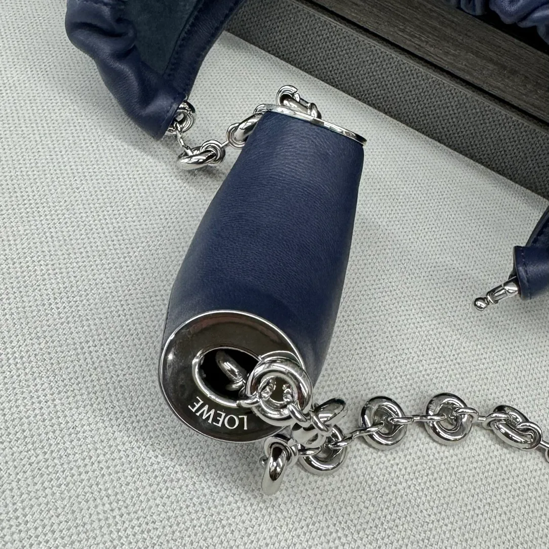 Классические Сумки Женские Loewe 12172491