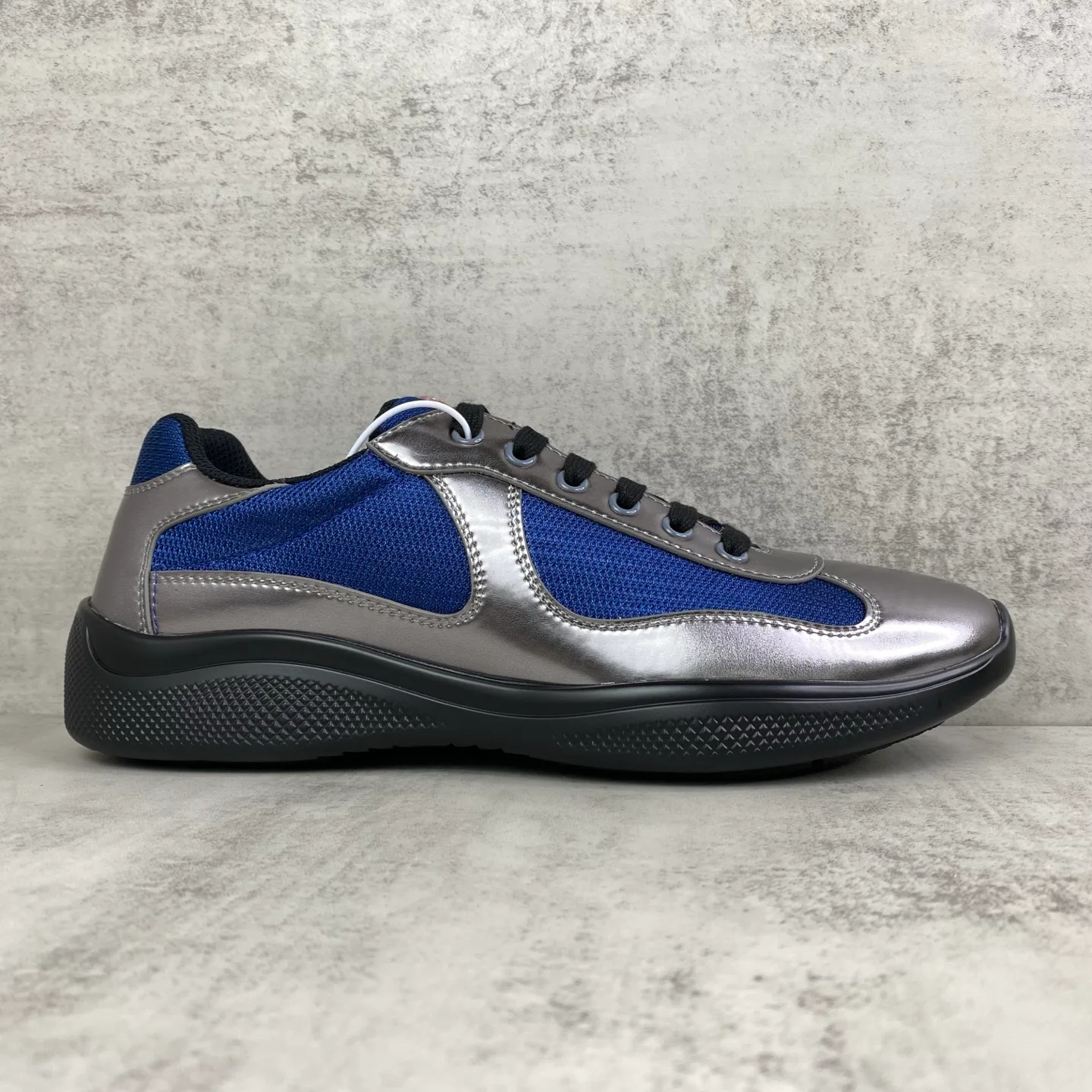 Кроссовки Мужские Prada 17918705