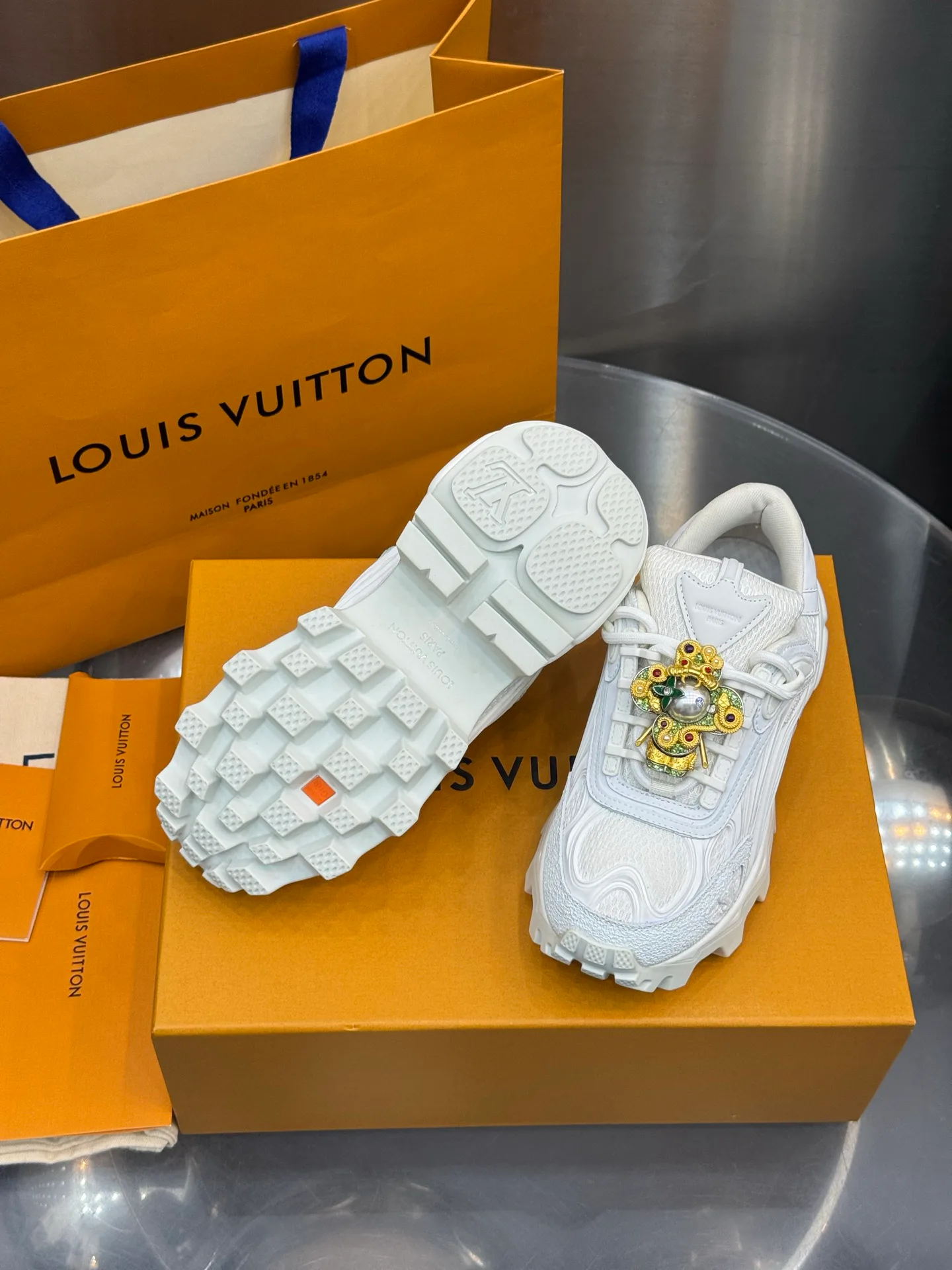 Кроссовки Женские Louis Vuitton 18202601