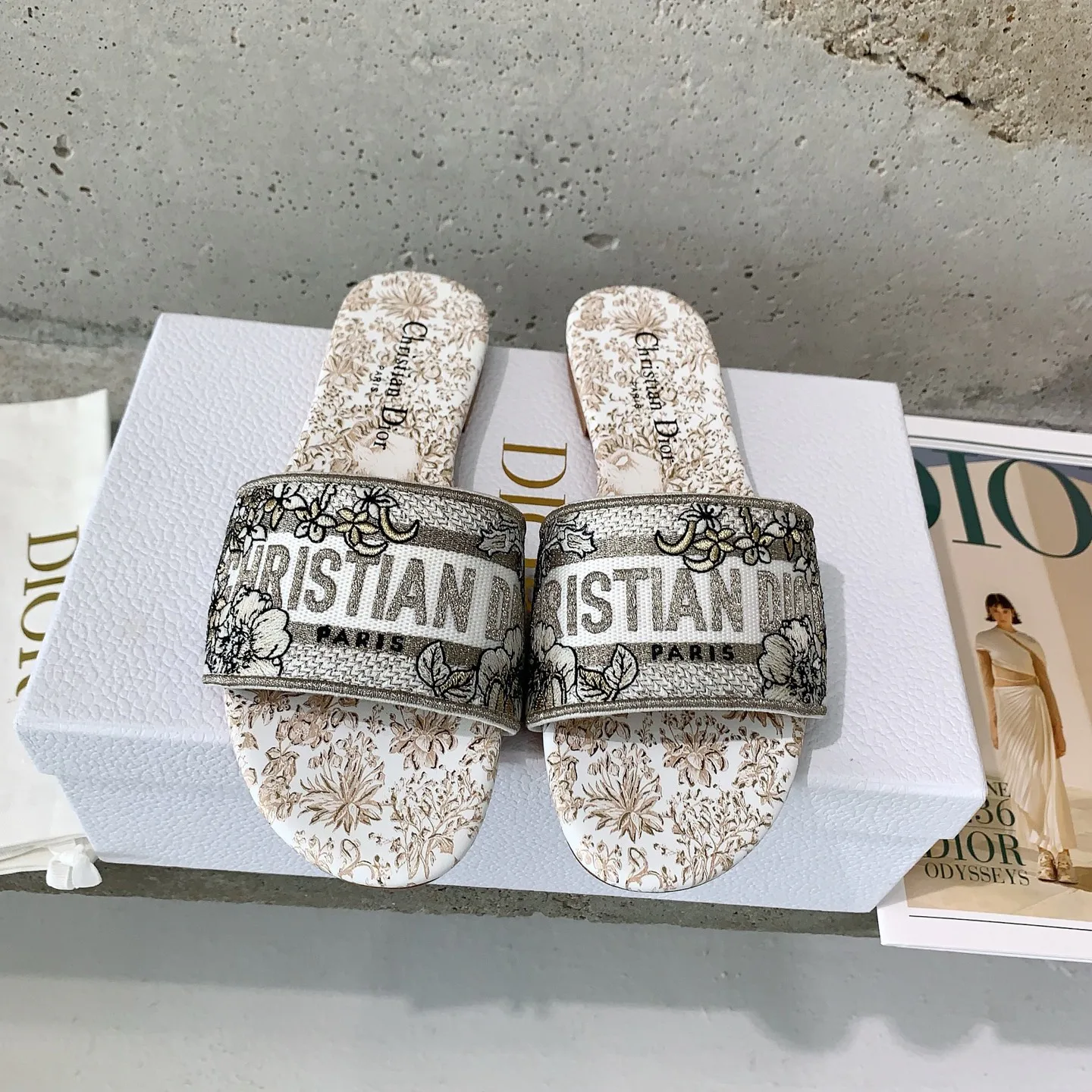 Шлепанцы Женские Christian Dior 32690