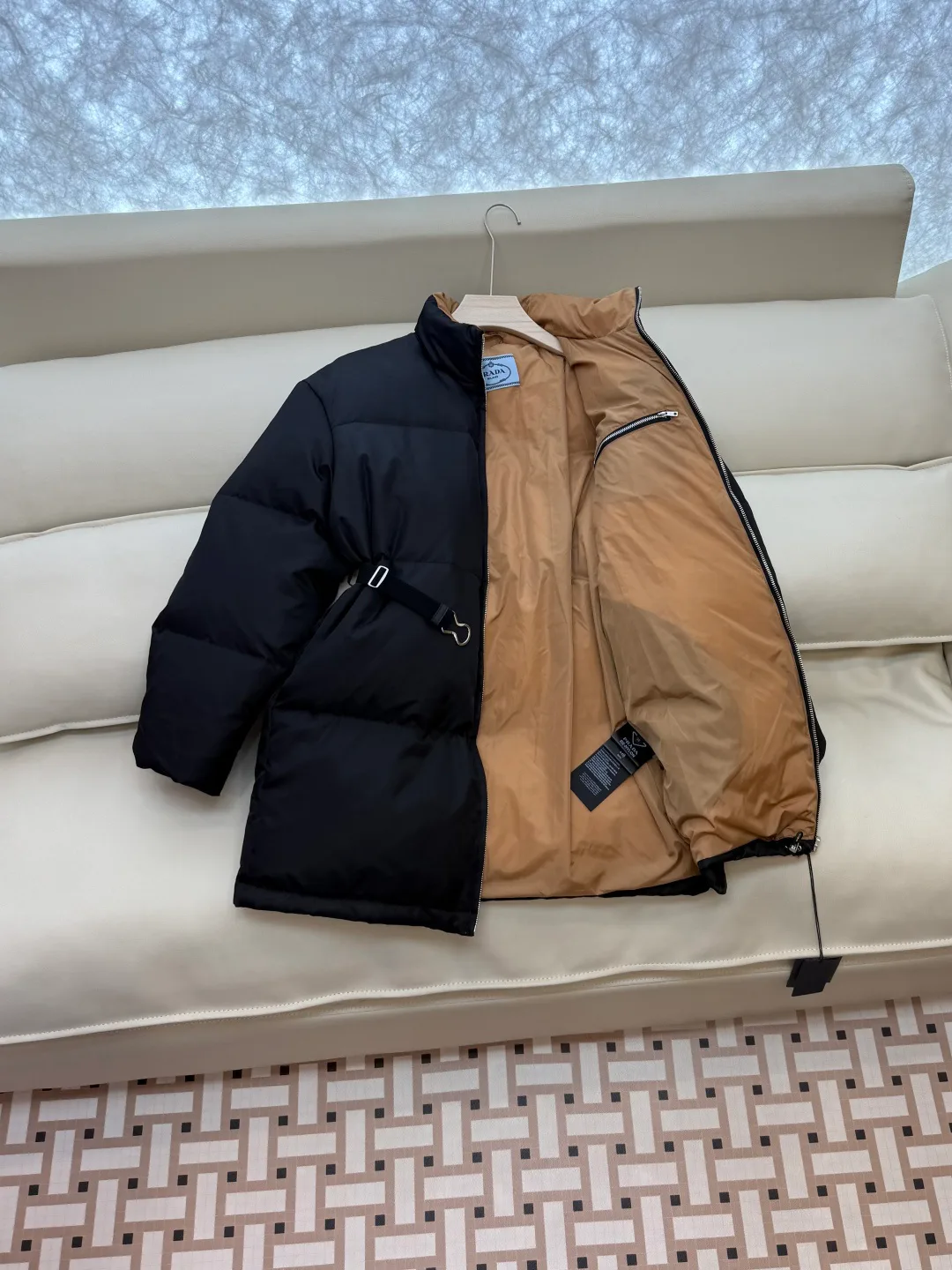 Куртки И Пуховики Женские Prada 19572384