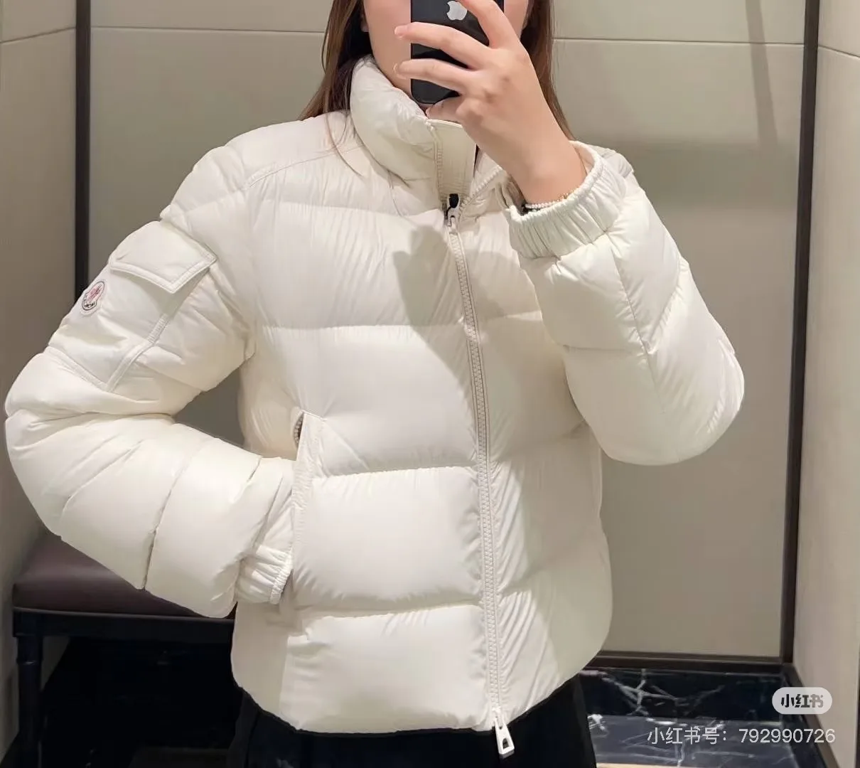Куртки И Пуховики Женские Moncler 845045