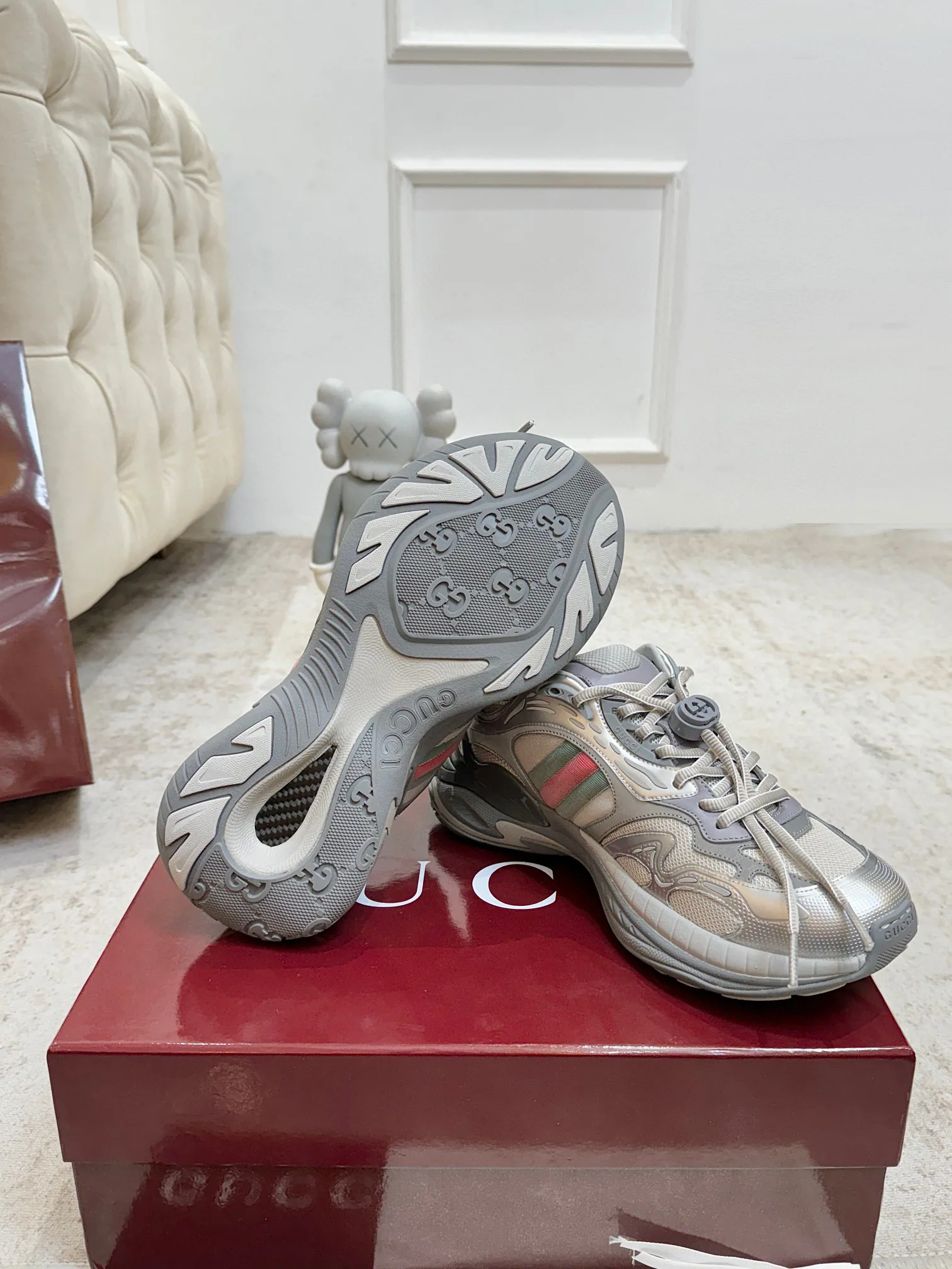 Кроссовки Женские Gucci 11918092