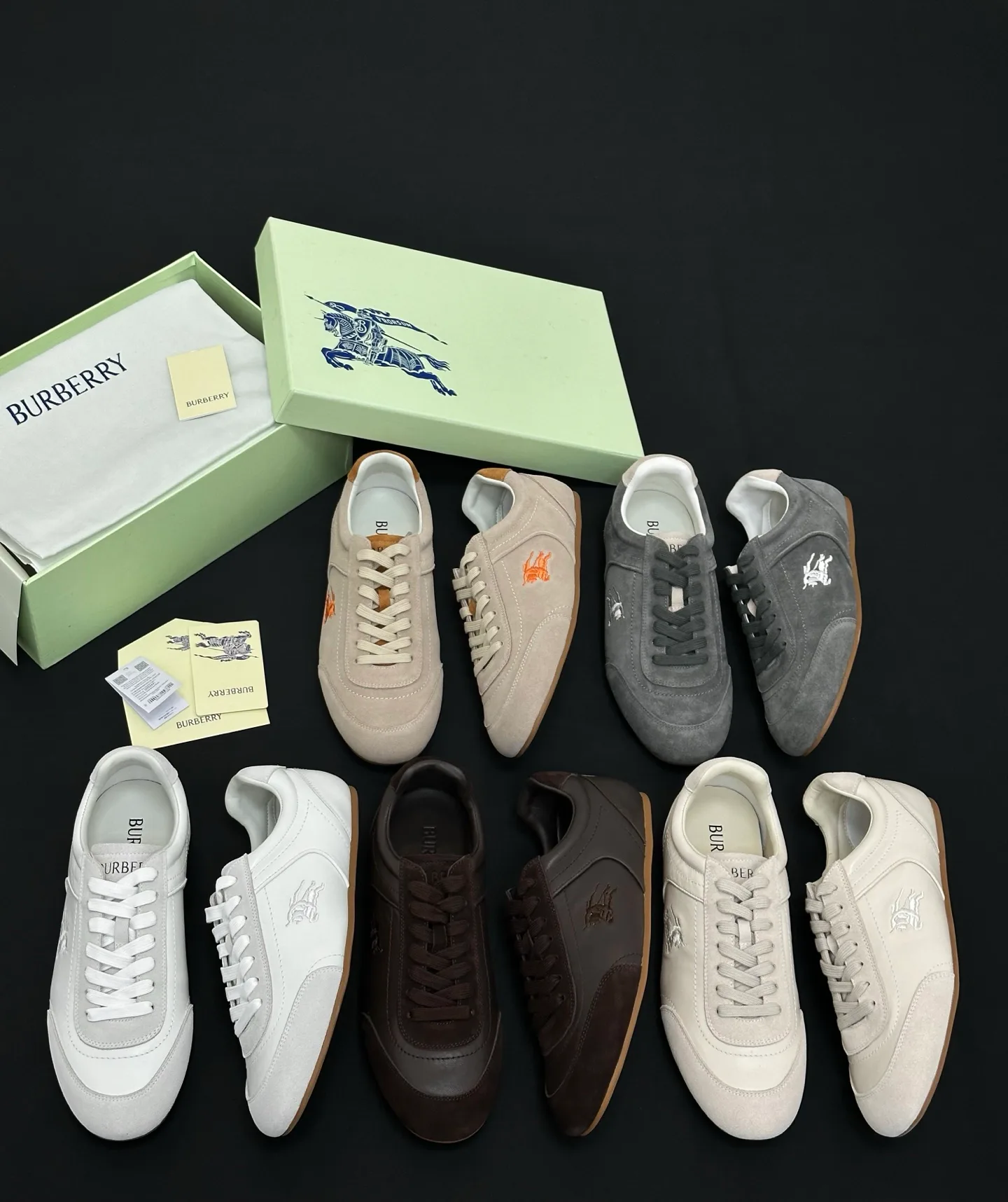 Кроссовки Женские Burberry 18142709