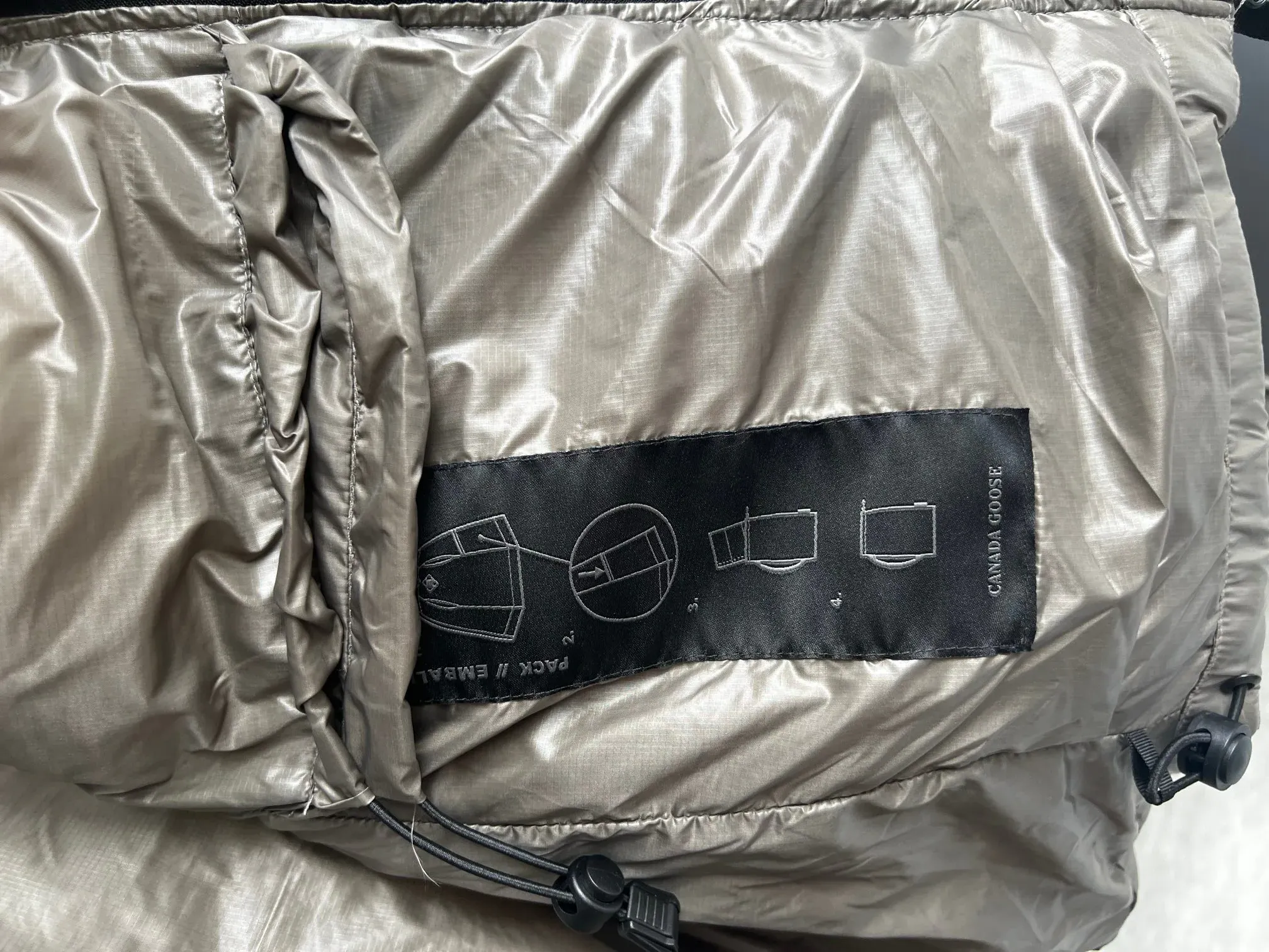 Жилеты Женские Canada Goose 2162193