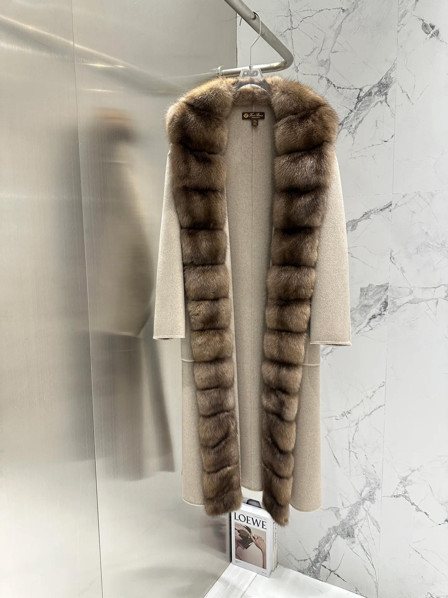Пальто Женские Loro Piana 18082814