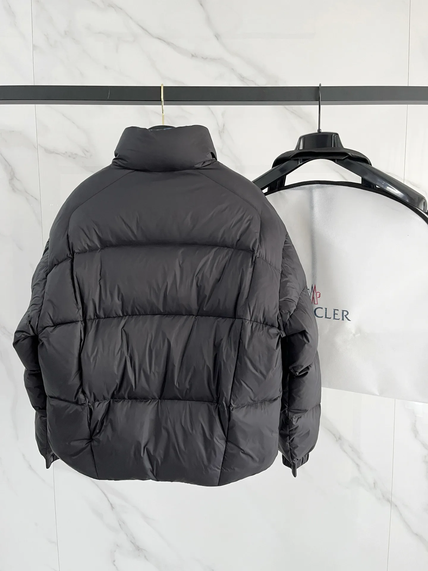 Куртки И Пуховики Мужские Moncler 283235