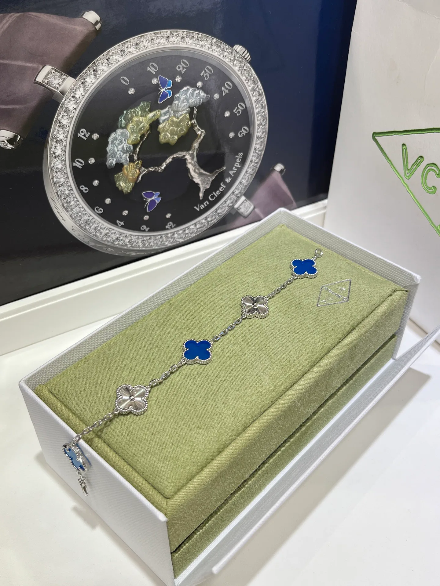 Бижутерия Van Cleef & Arpels 12345466