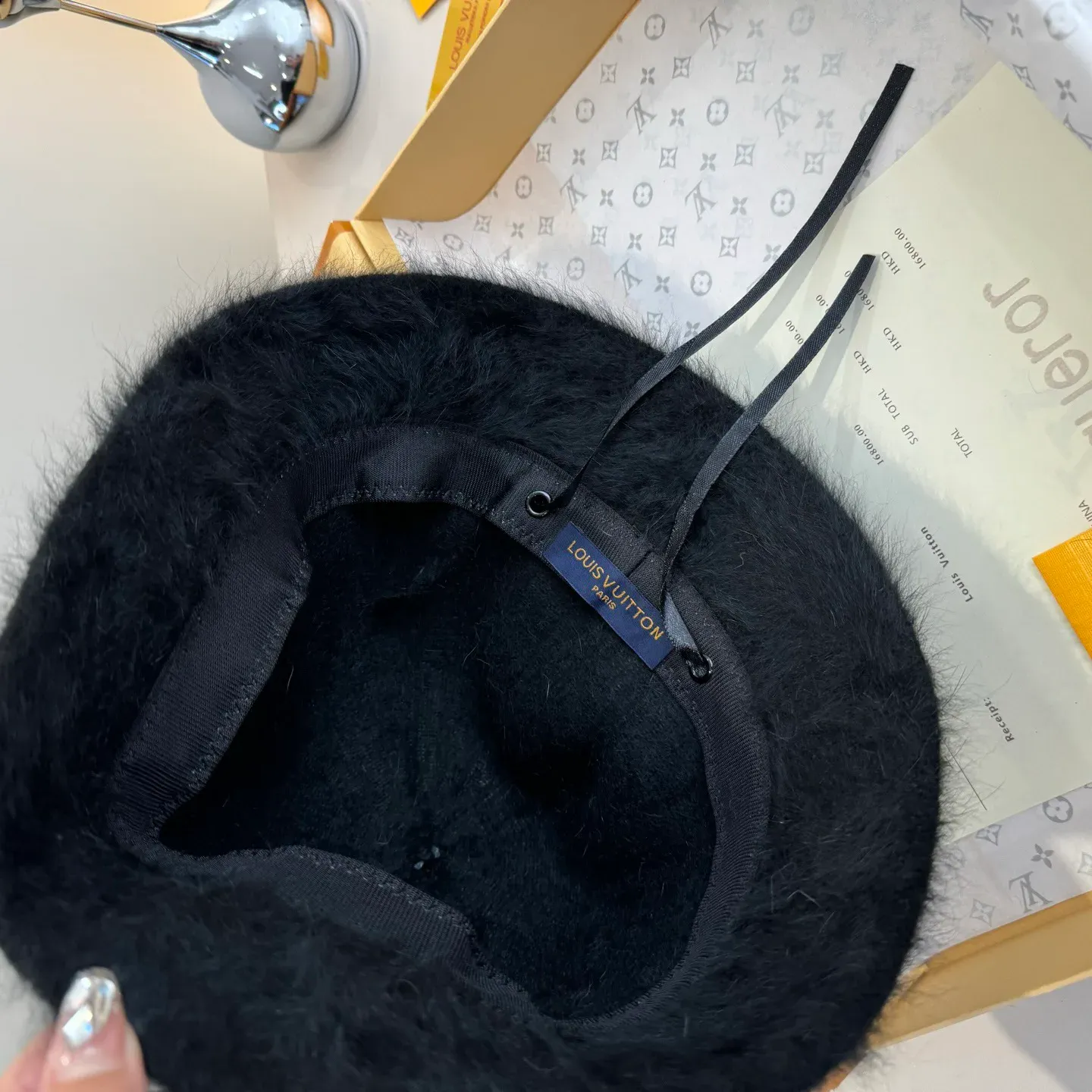 Головные Уборы Louis Vuitton 563517