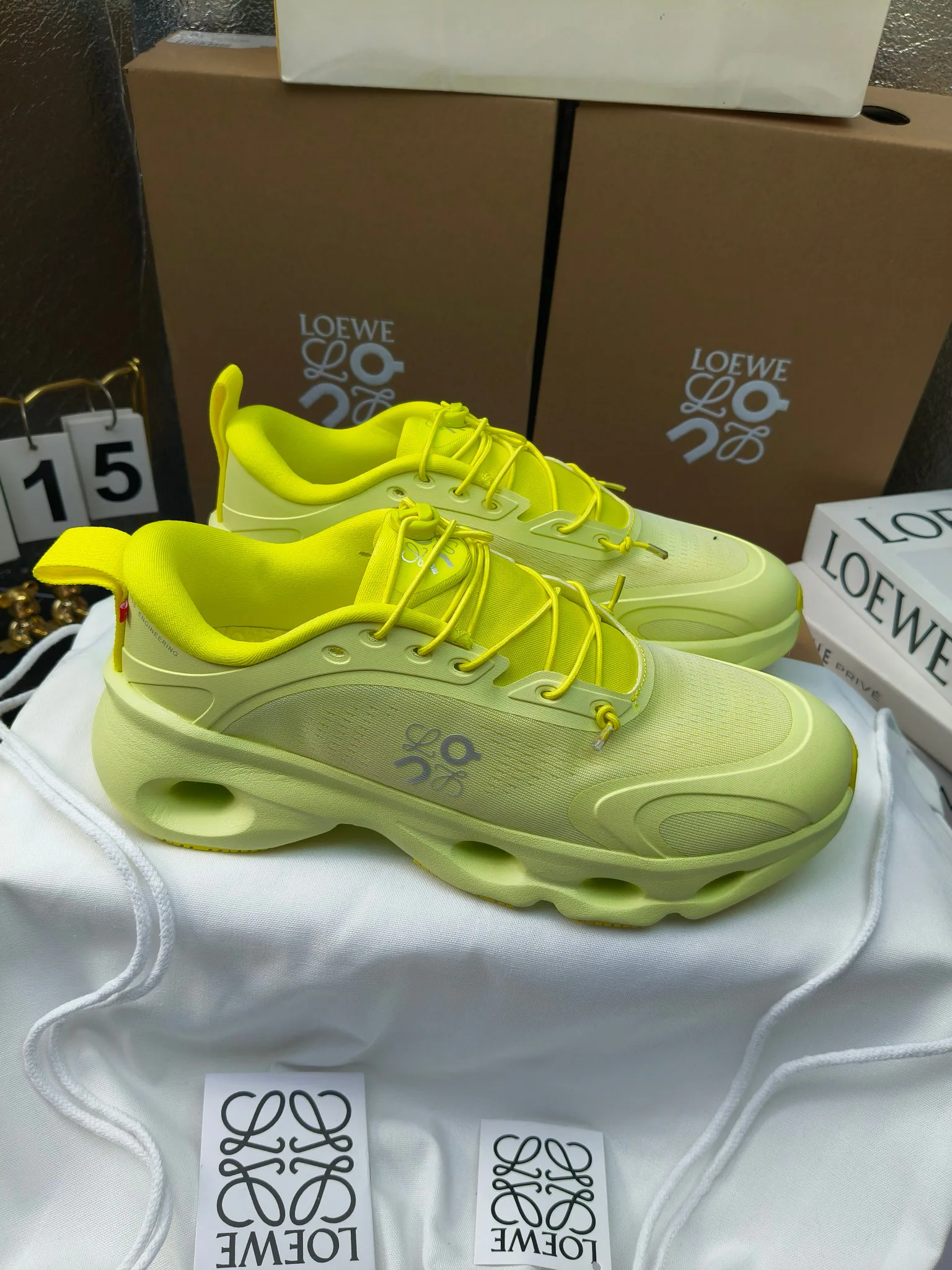 Кроссовки Женские Loewe 1829494