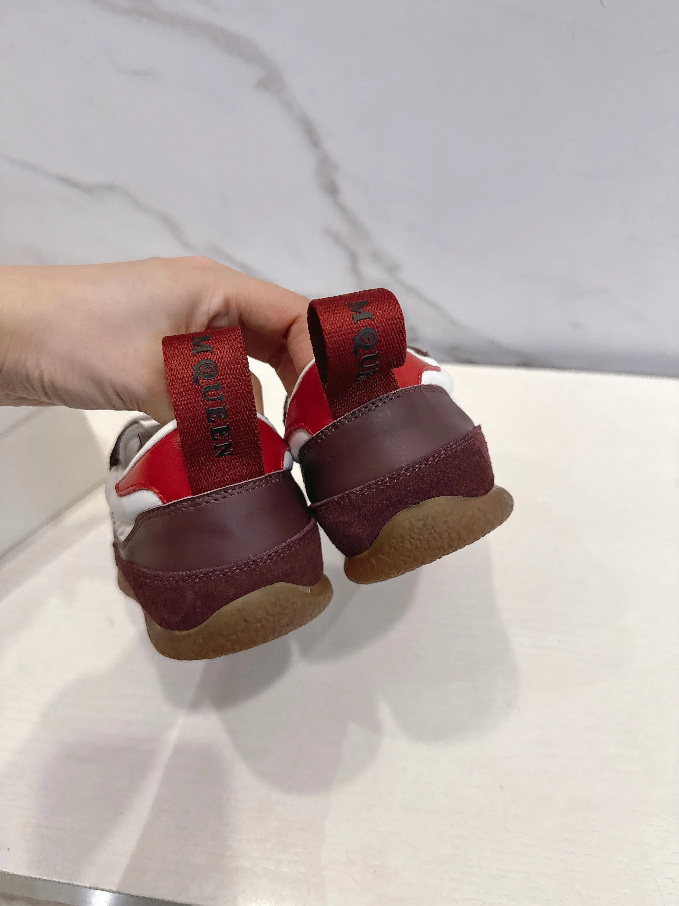 Кроссовки Женские Alexander Mcqueen 841757