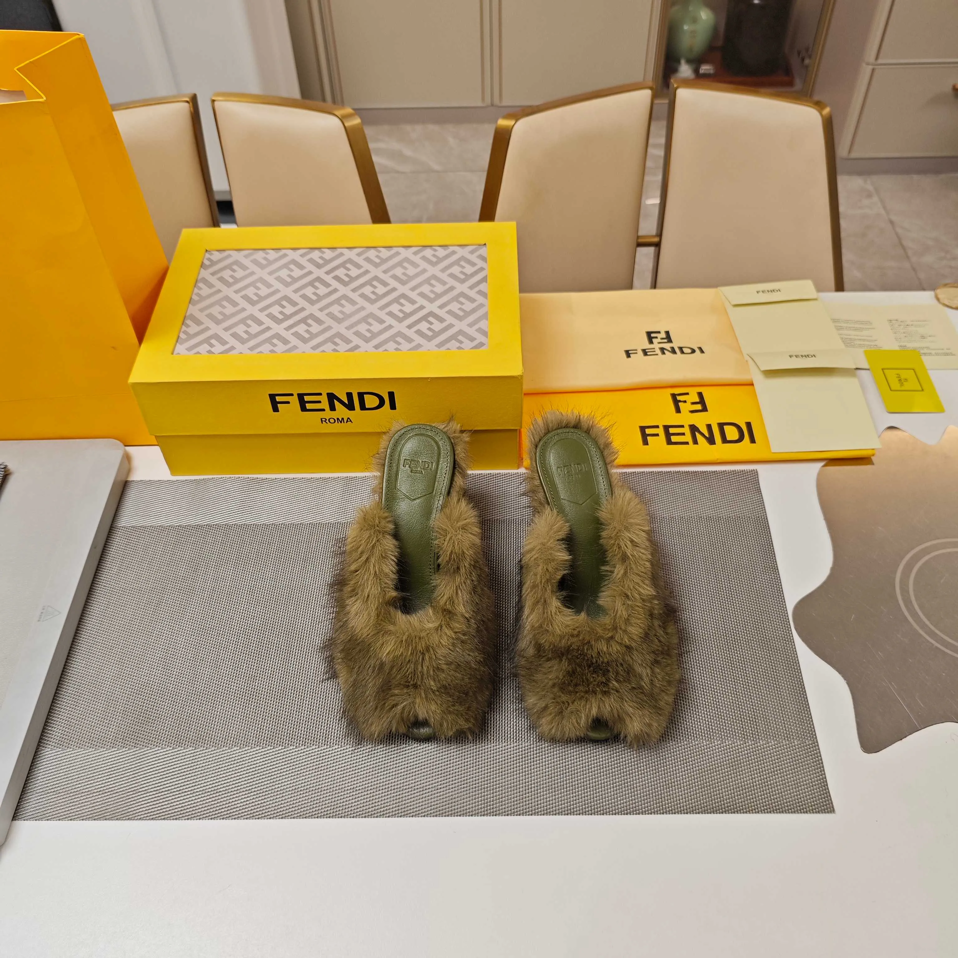 Туфли Женские Fendi 430561