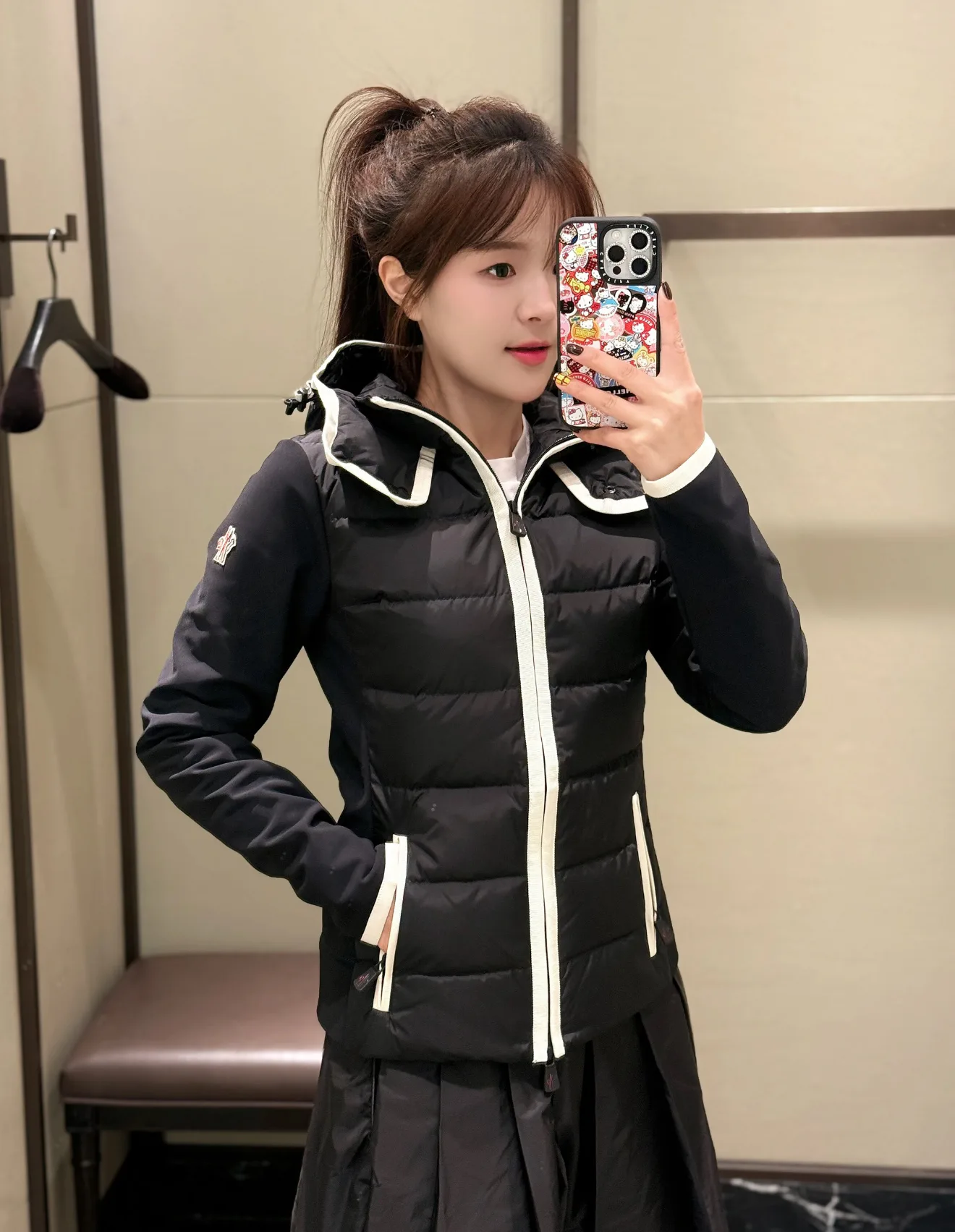 Куртки И Пуховики Женские Moncler 18430829