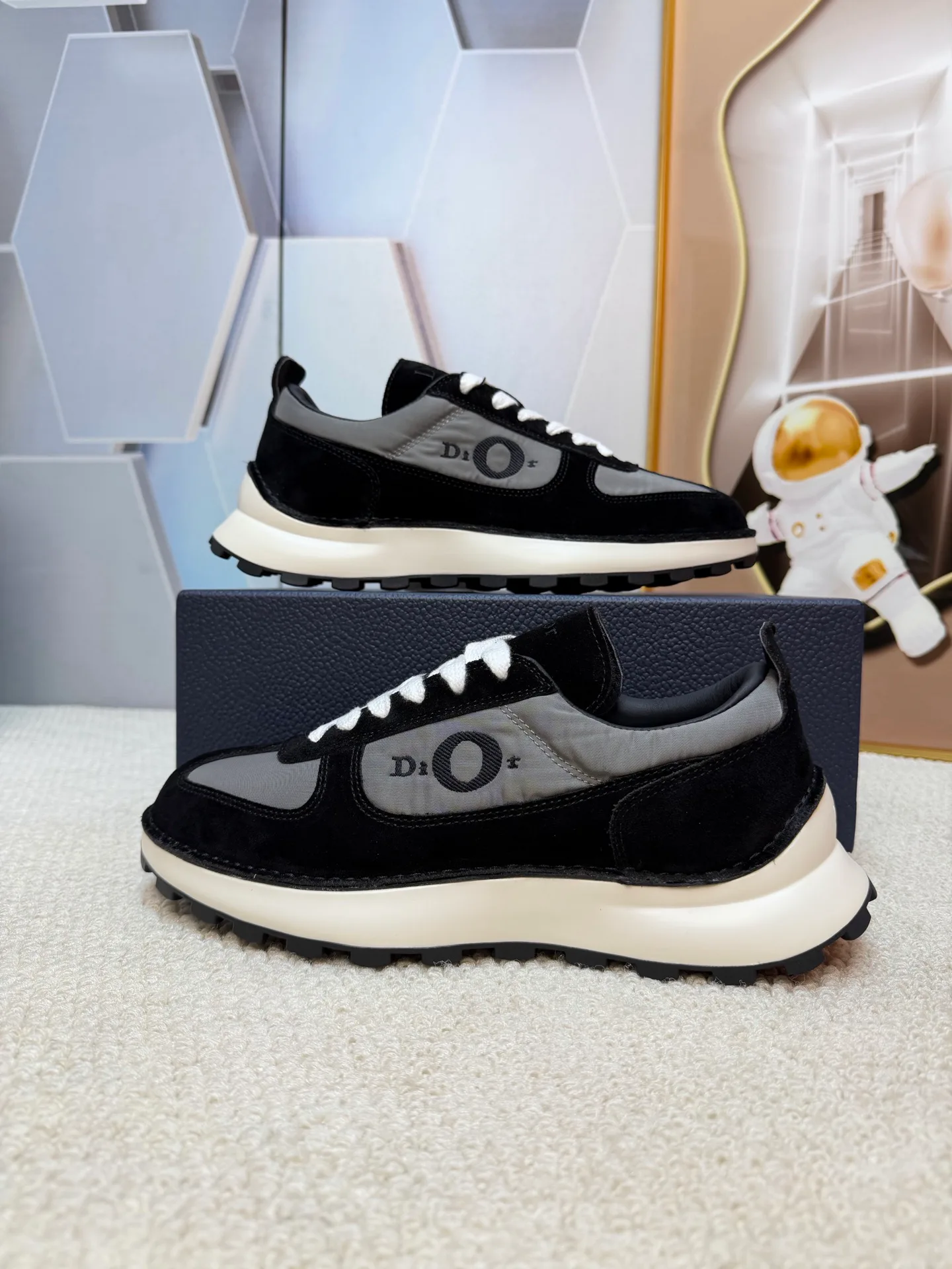 Кроссовки Мужские Christian Dior 18103456