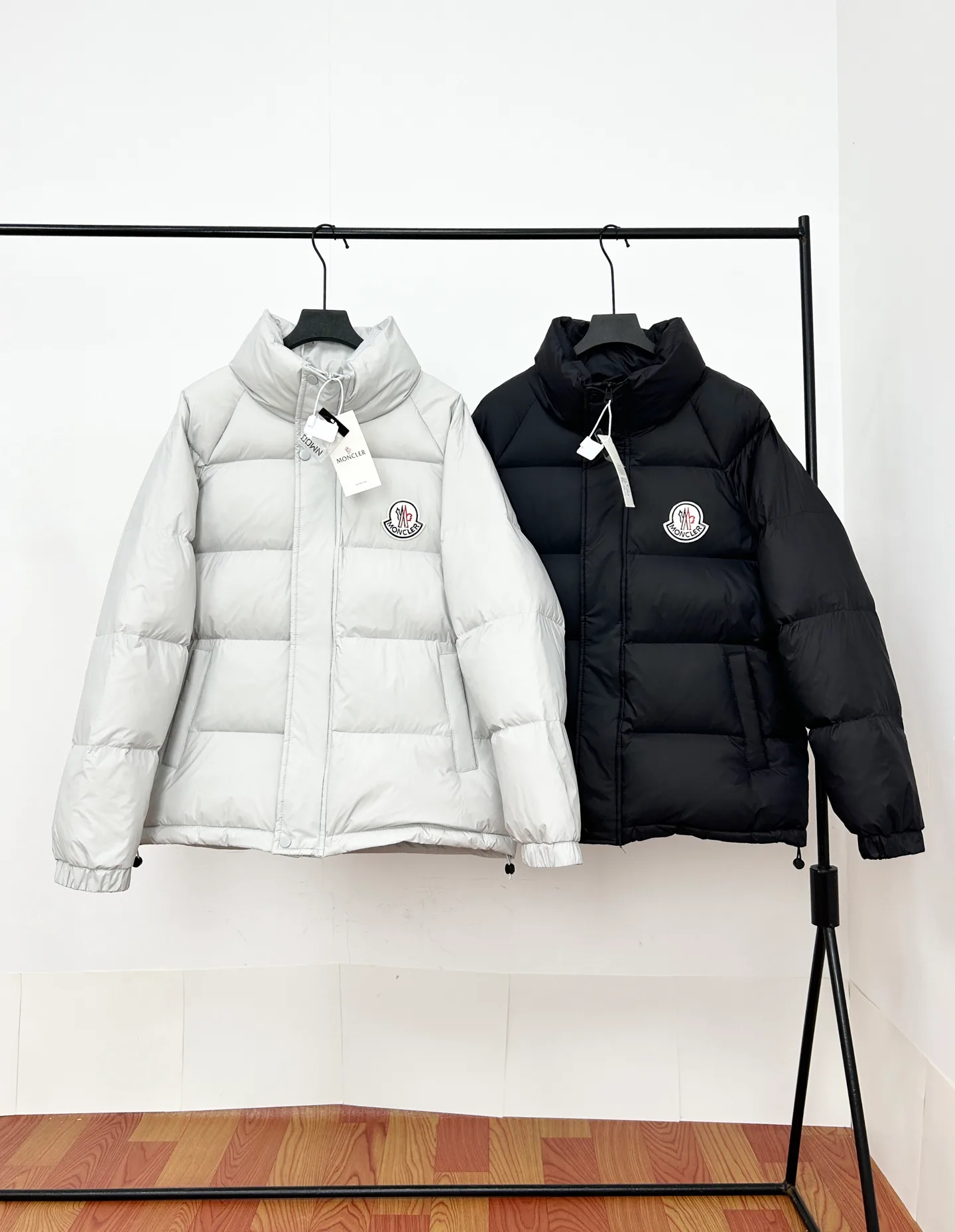 Куртки И Пуховики Женские Moncler 10065715