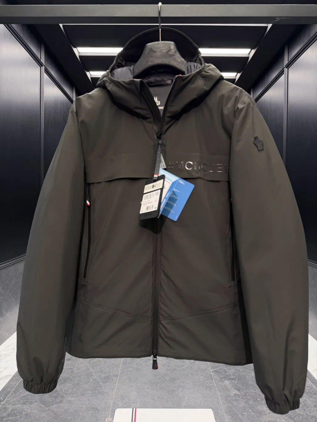 Куртки И Пуховики Мужские Moncler 988728