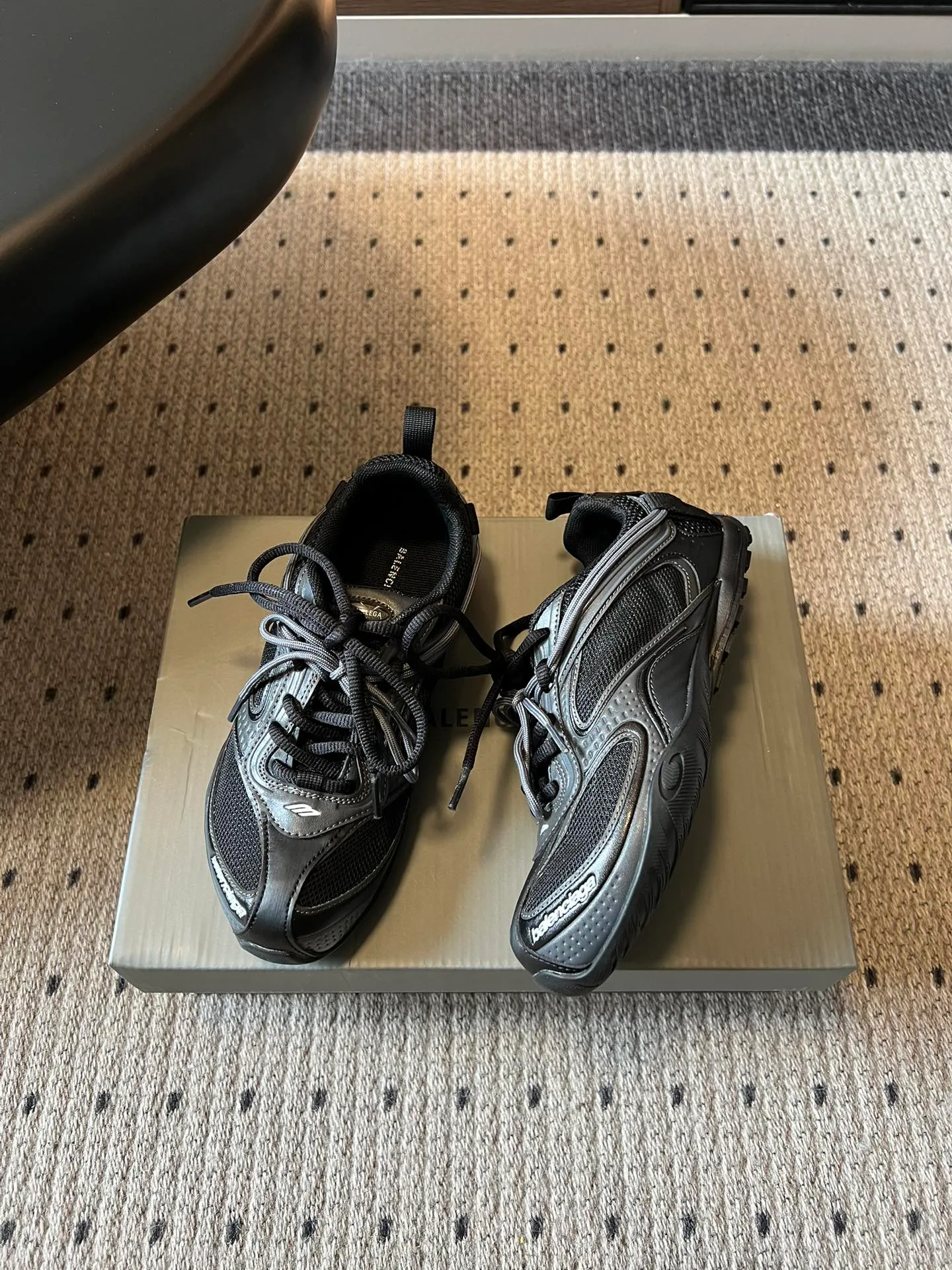 Кроссовки Женские Balenciaga 12713034