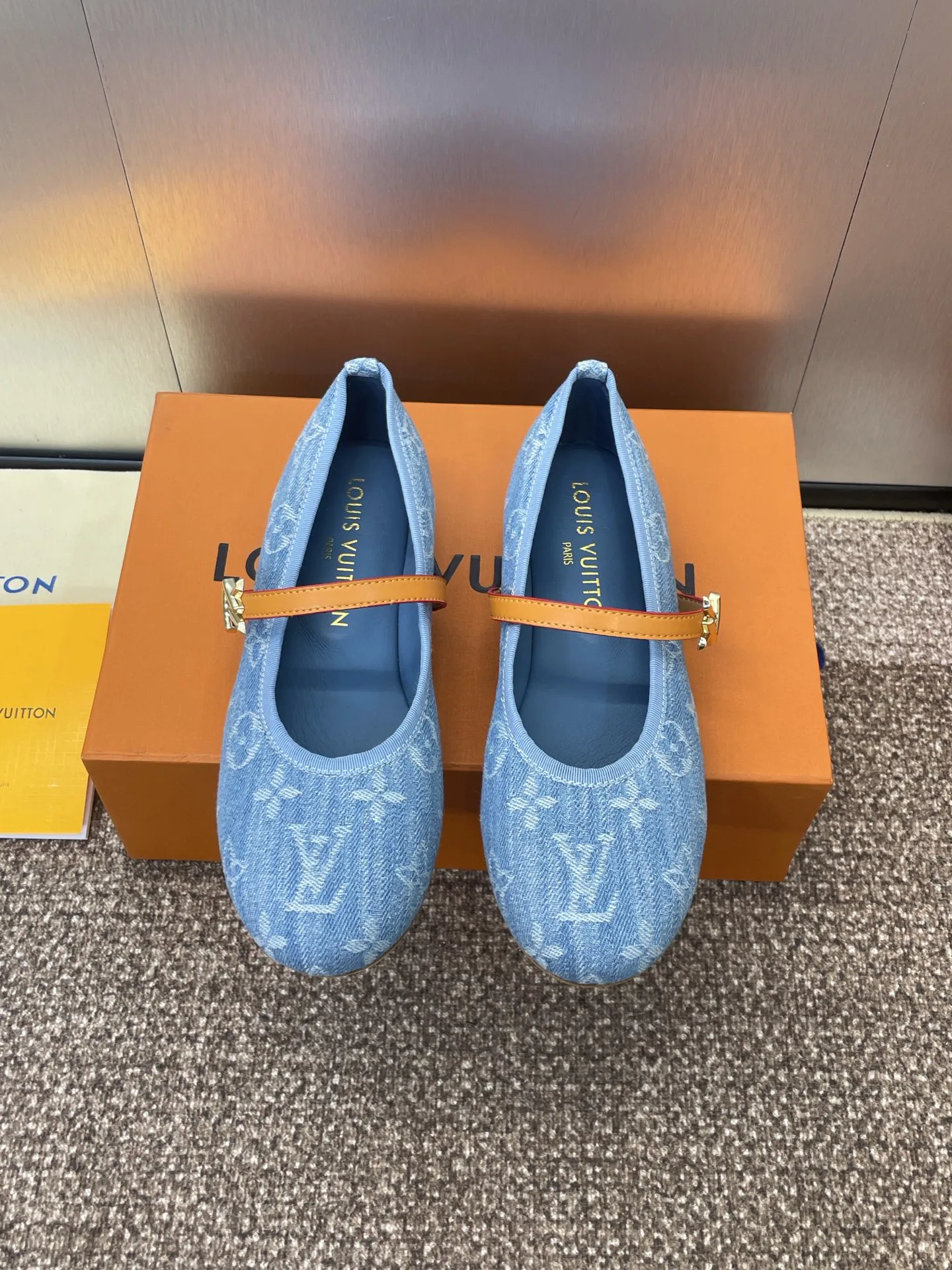 Туфли Женские Louis Vuitton 13346503