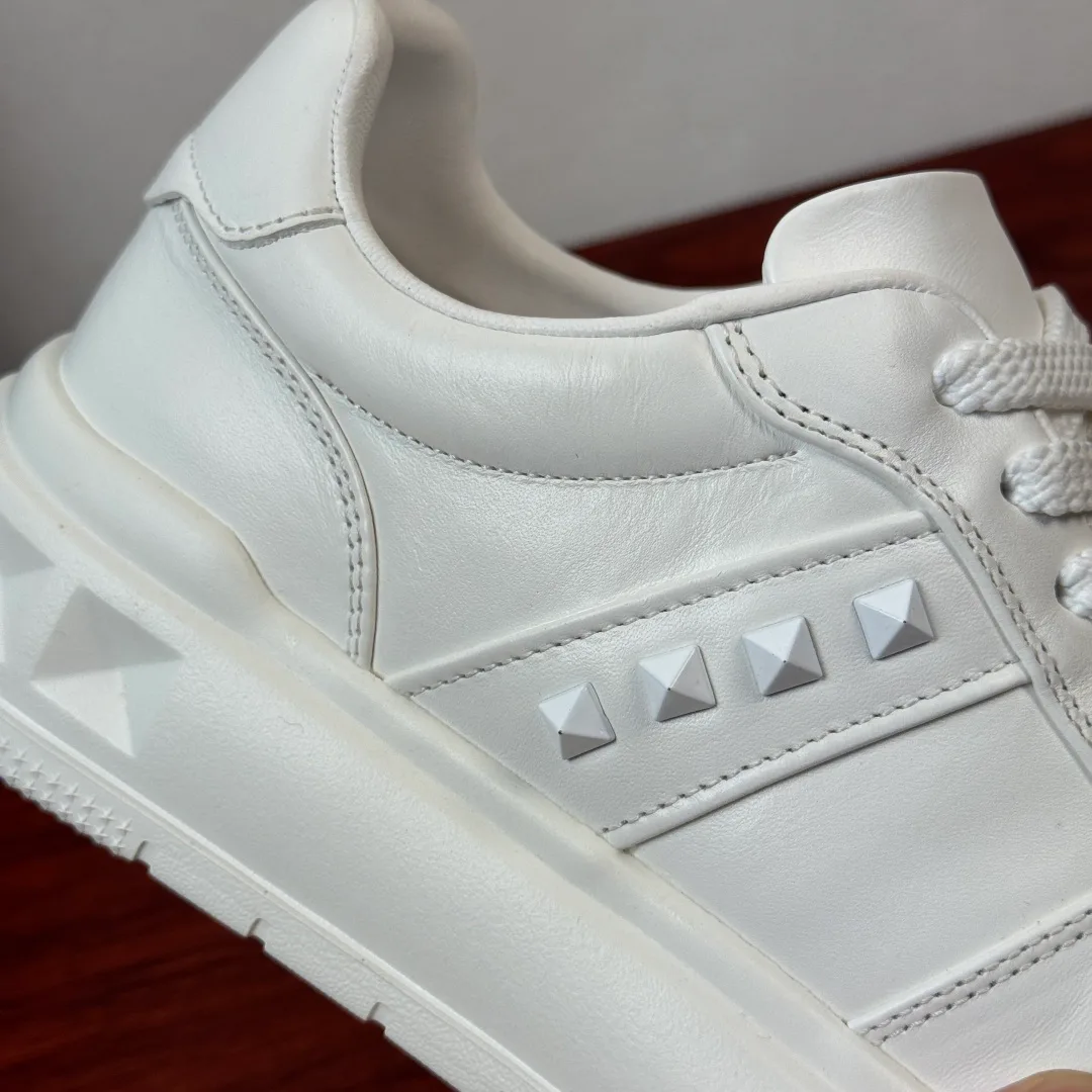 Кроссовки Мужские Valentino 13435975