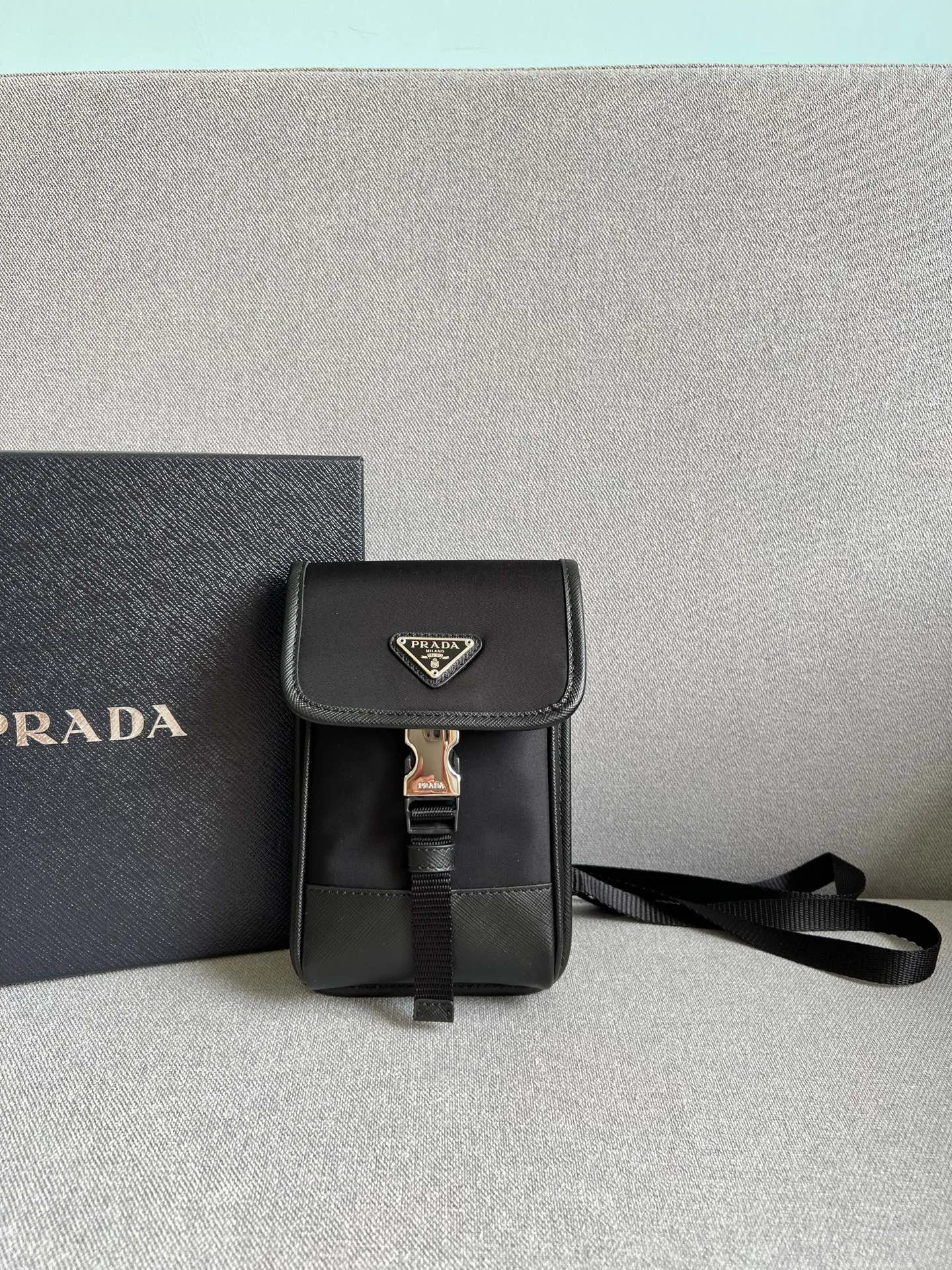 Сумки На Ремне Женские Prada 17999853