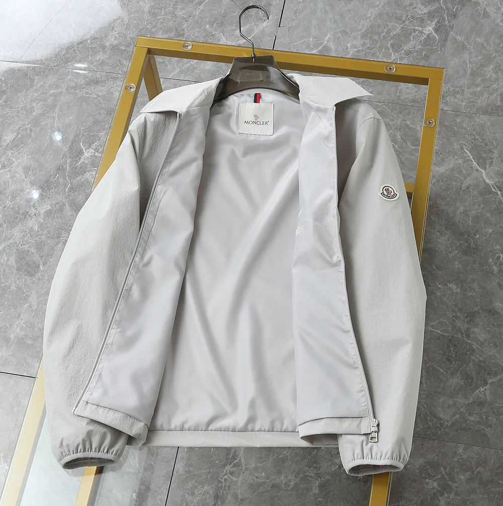 Куртки И Пуховики Мужские Moncler 13253239