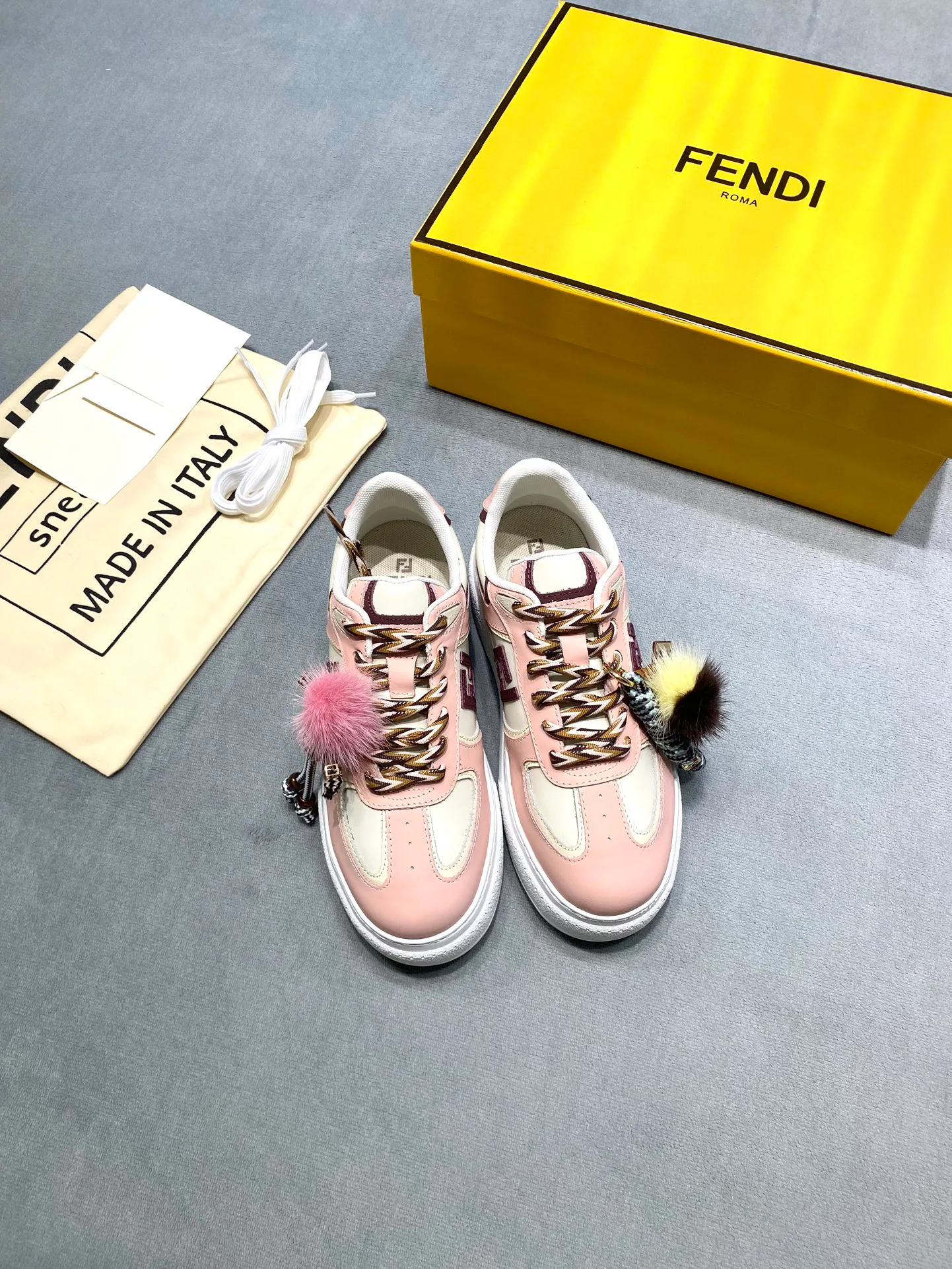 Кроссовки Женские Fendi 541254