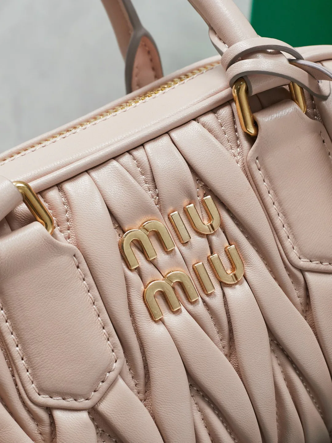 Классические Сумки Женские Miu Miu 11402758