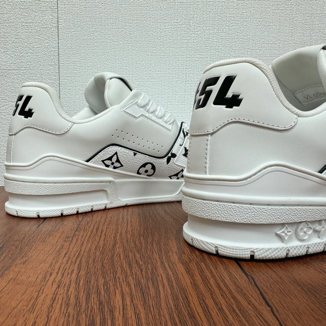 Кроссовки Мужские Louis Vuitton 5892091