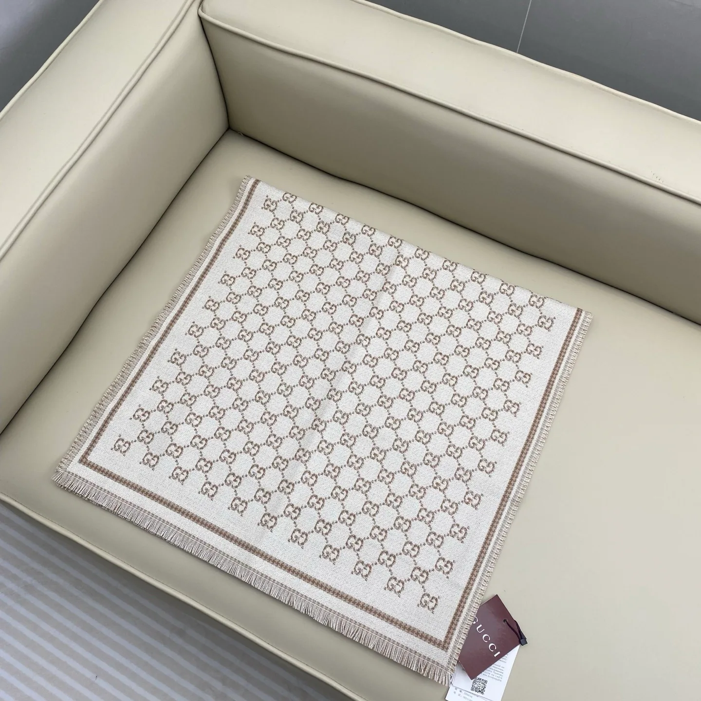 Шарфы Gucci 124012