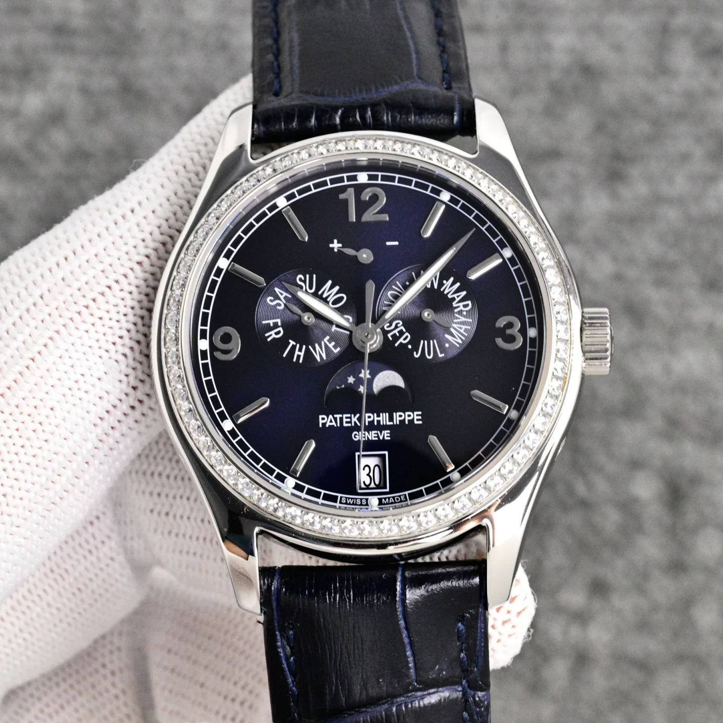 Часы Женские Patek Philippe 17120048