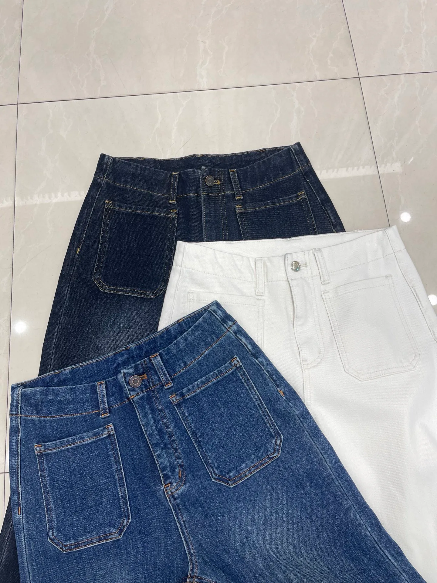 Джинсы Женские Celine 19505479