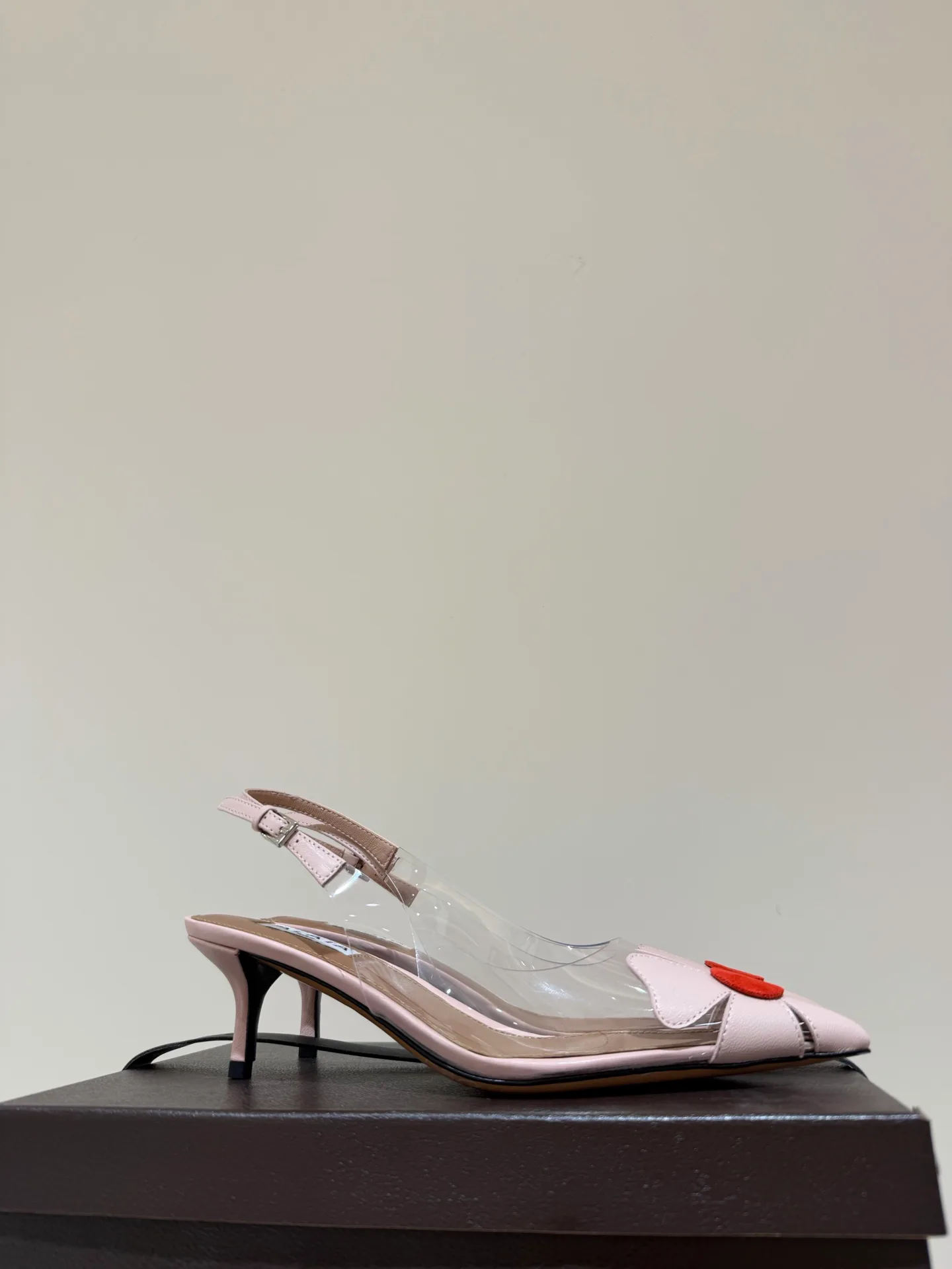 Босоножки Женские Alaia 13374941