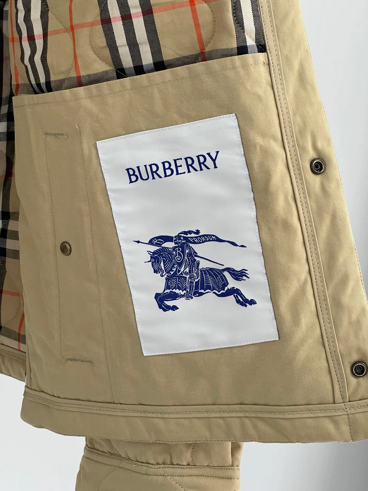 Куртки И Пуховики Женские Burberry 18415745