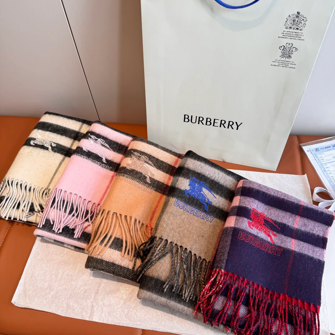 Шарфы Burberry 4549933
