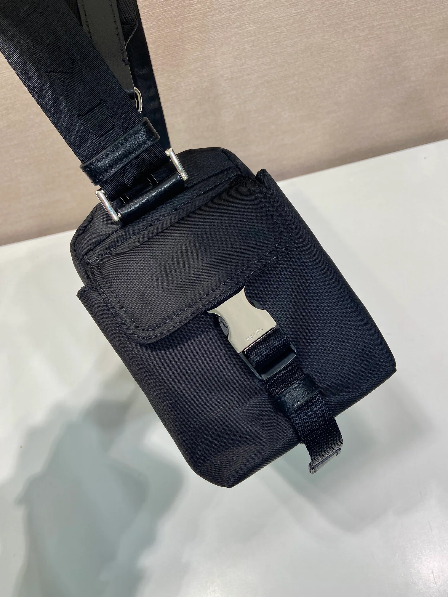 Сумки На Ремне Женские Prada 11682150