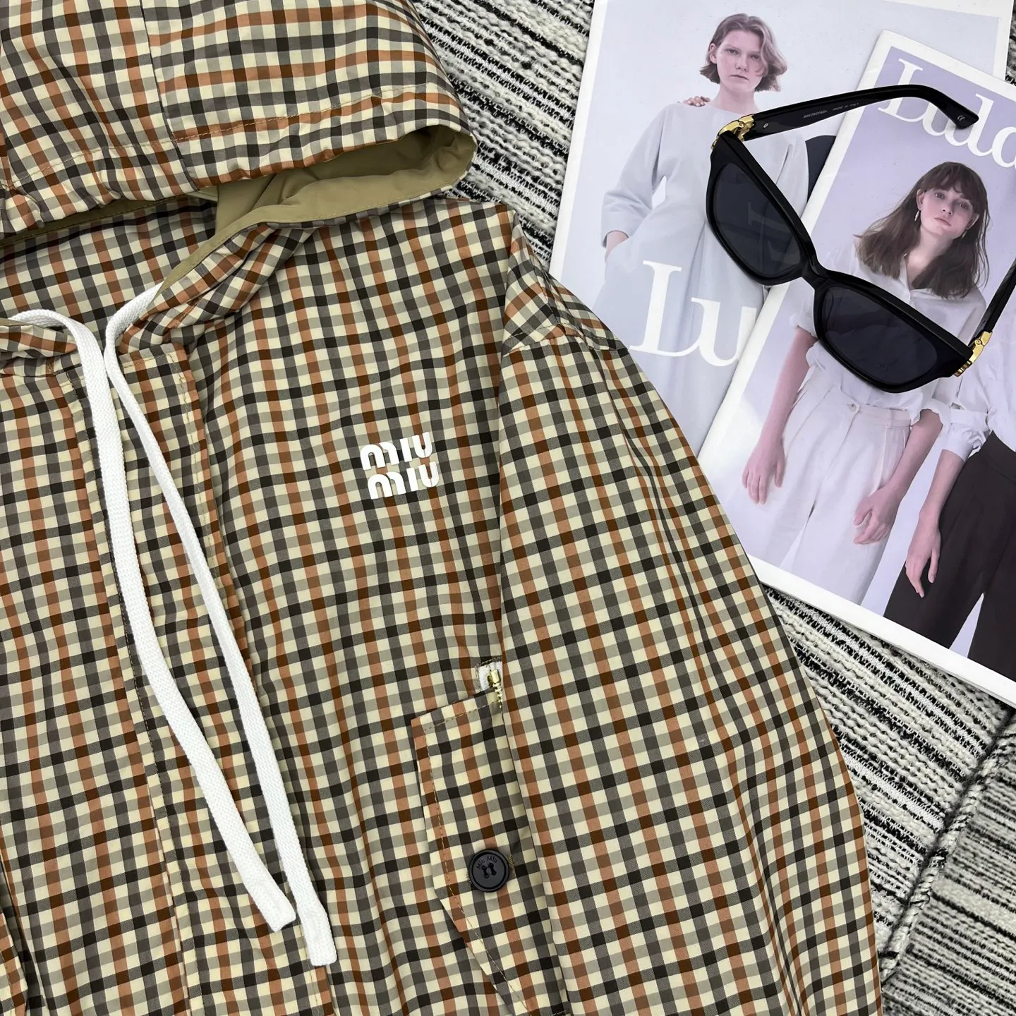 Куртки И Пуховики Женские Miu Miu 20335