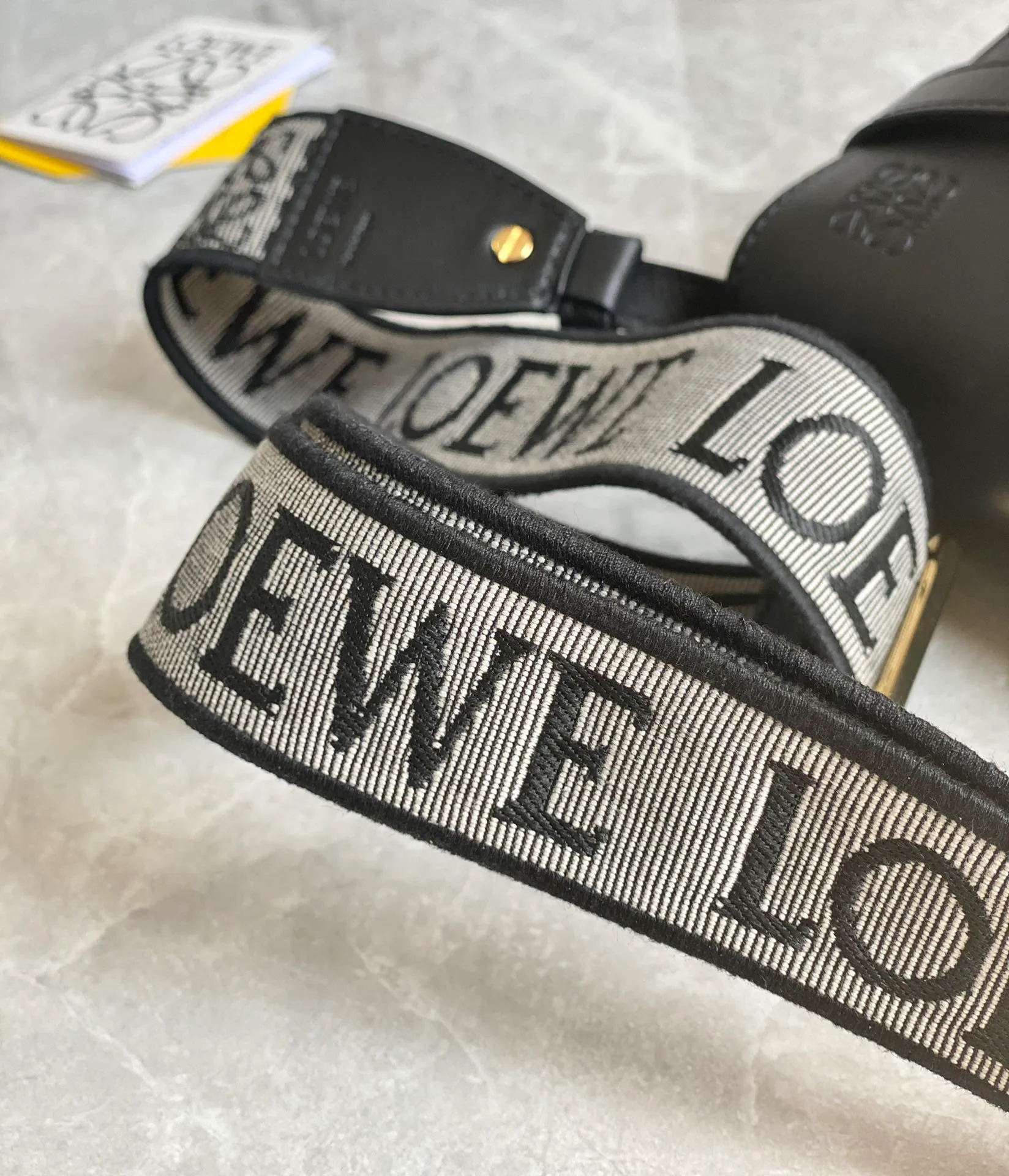 Сумки На Ремне Женские Loewe 11402876