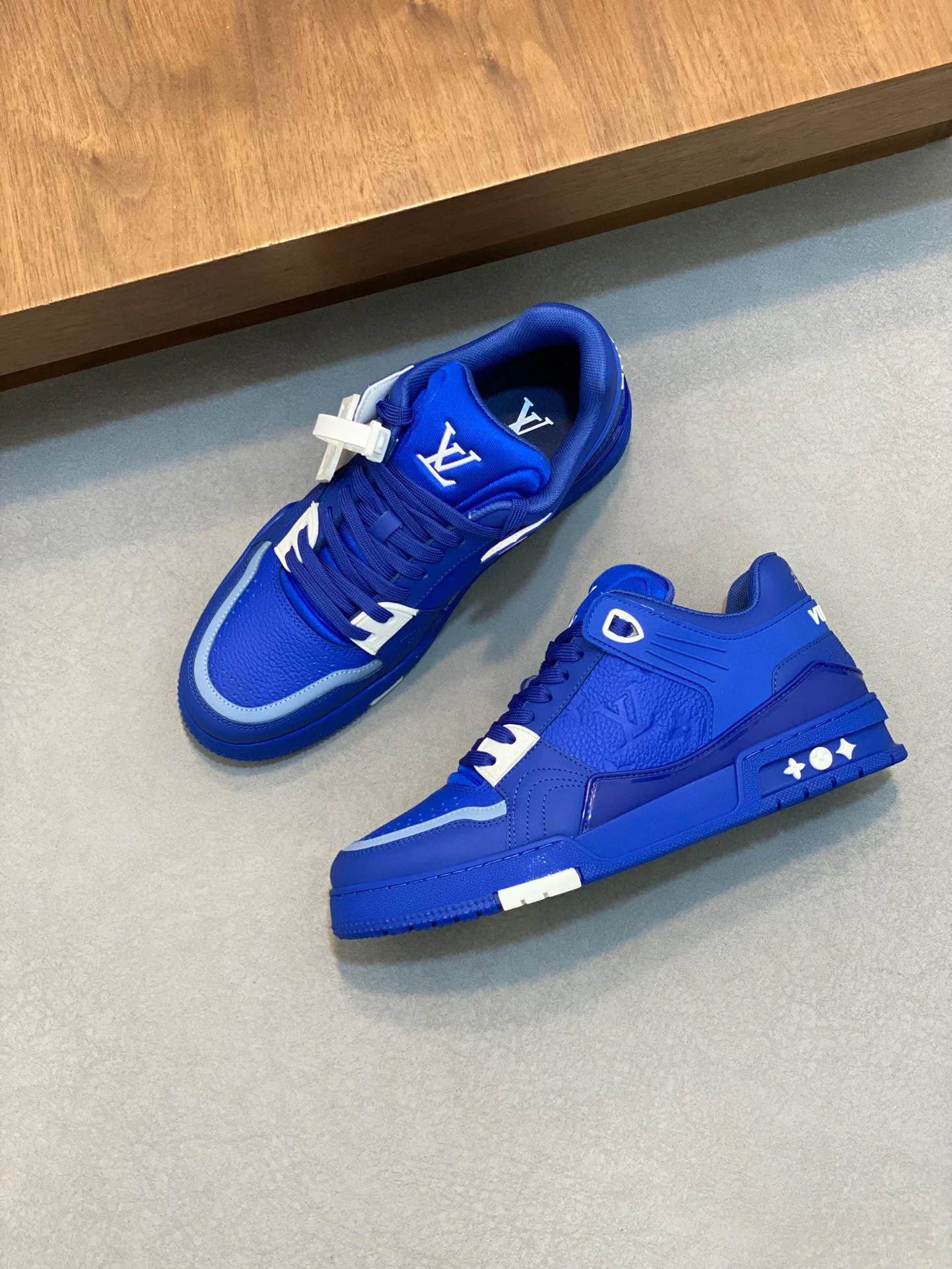 Кроссовки Мужские Louis Vuitton 4705630