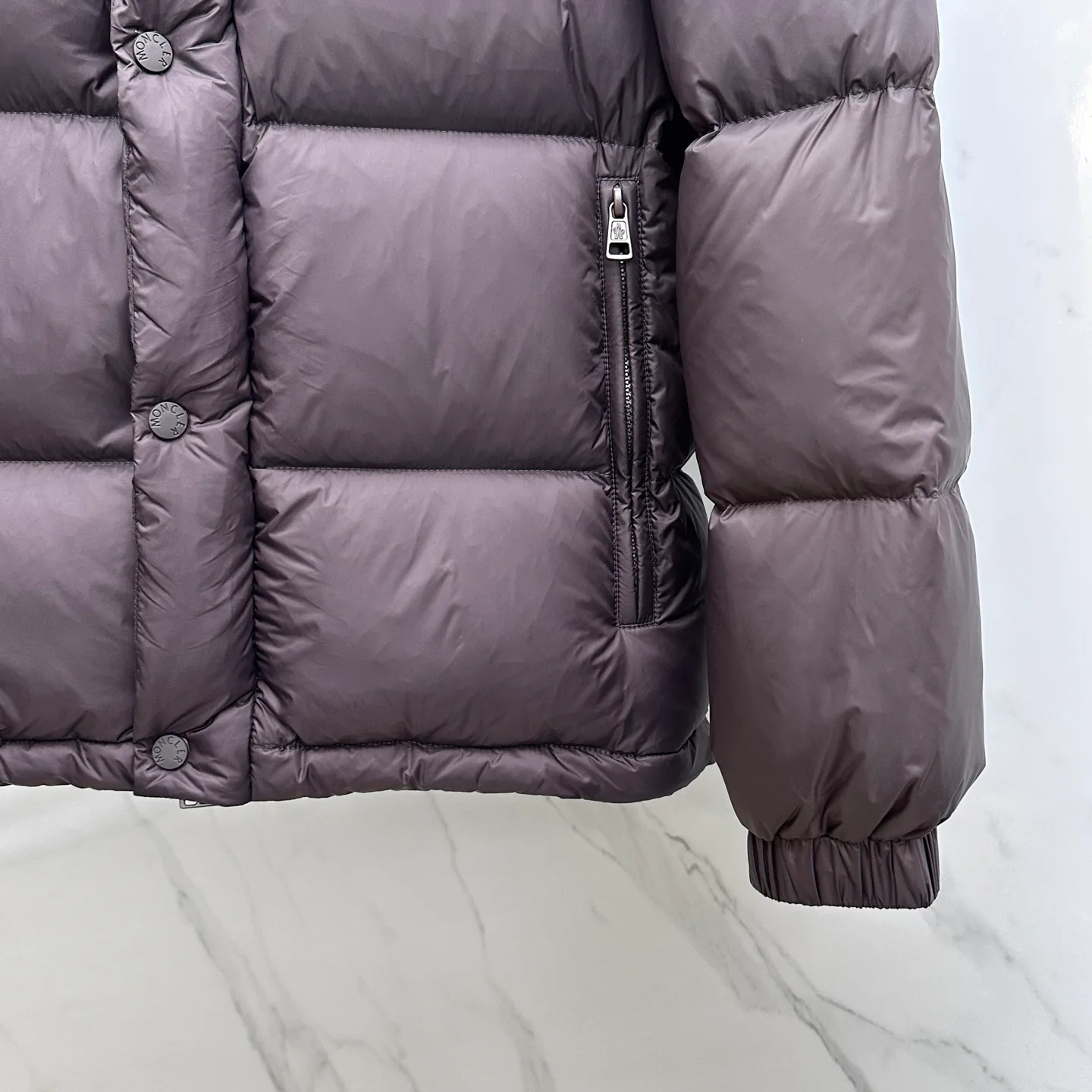 Куртки И Пуховики Мужские Moncler 2237564