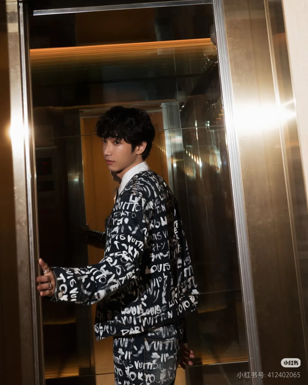 Куртки И Пуховики Мужские Louis Vuitton 1566565