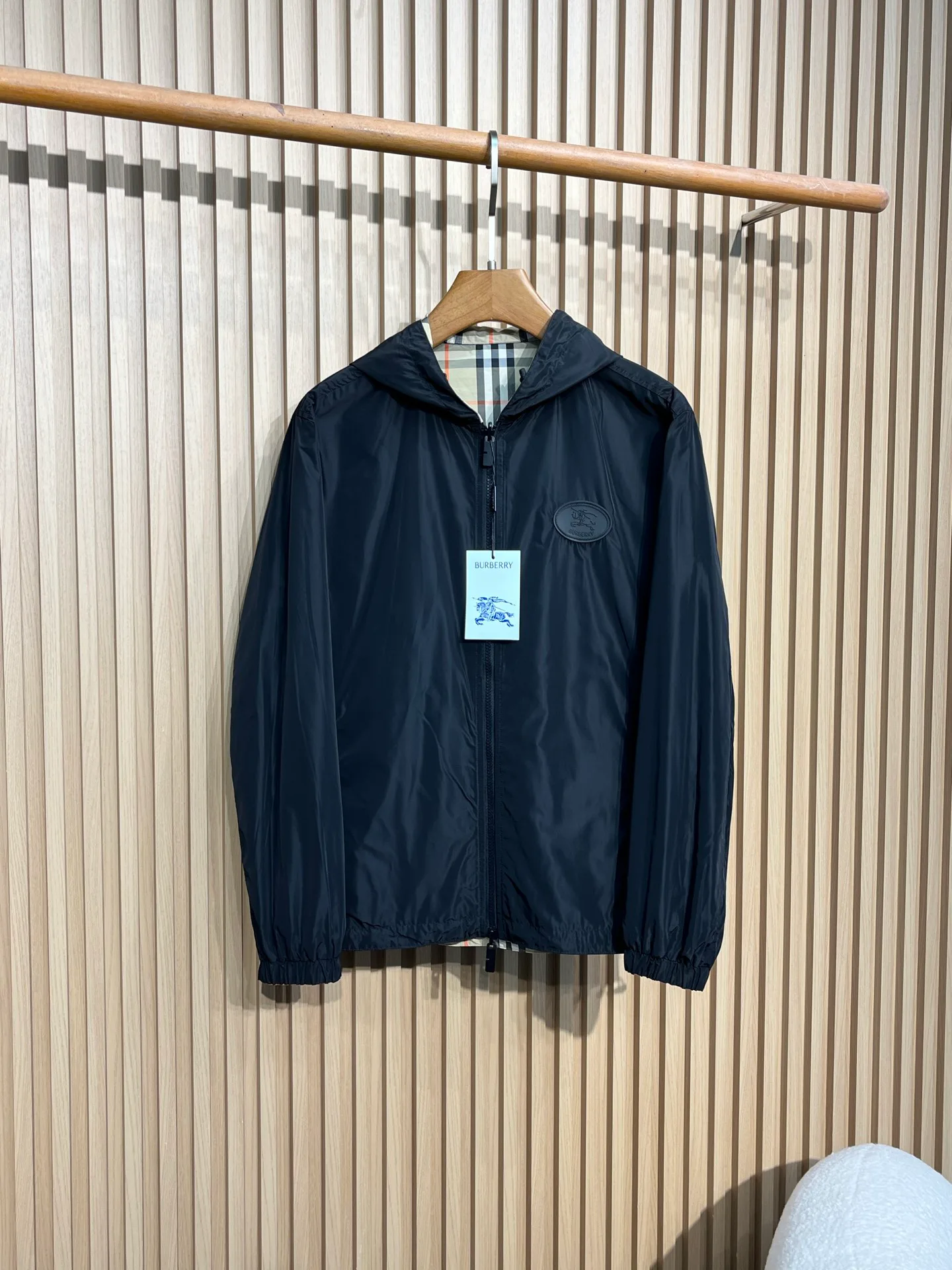 Куртки И Пуховики Женские Burberry 433344