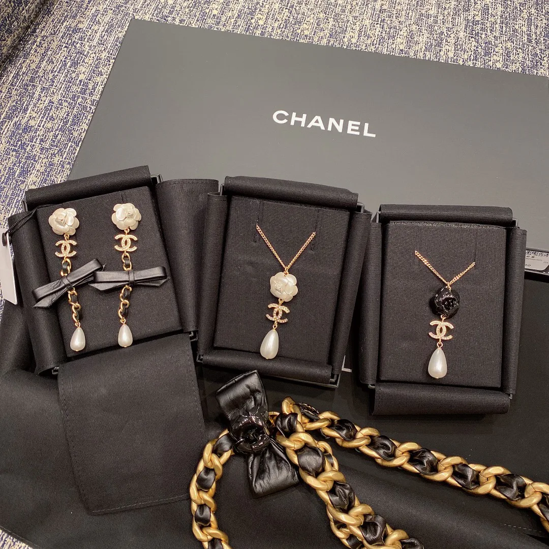 Бижутерия Chanel 1061599